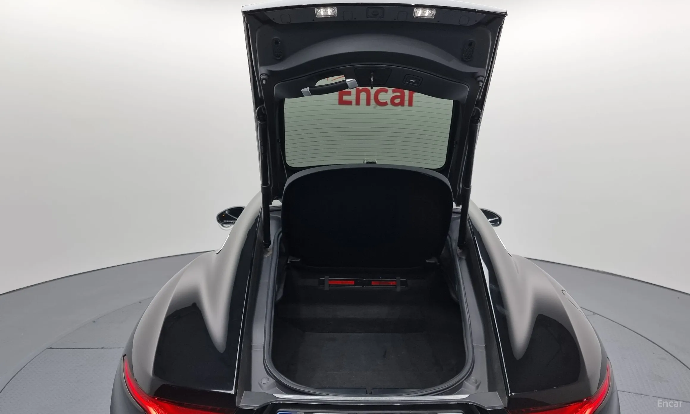 Jaguar F-TYPE превью 20