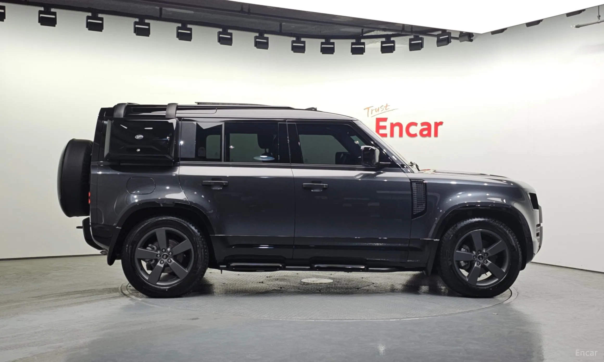 Land Rover Defender (L663) превью 6