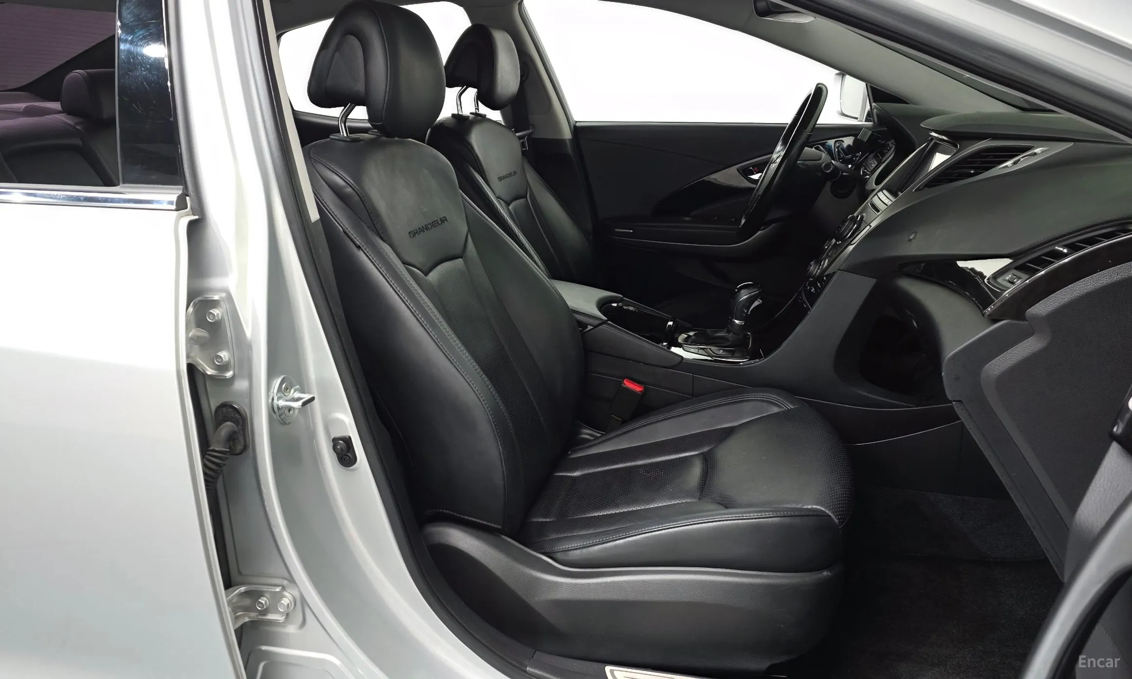 Hyundai Grandeur HG превью 10