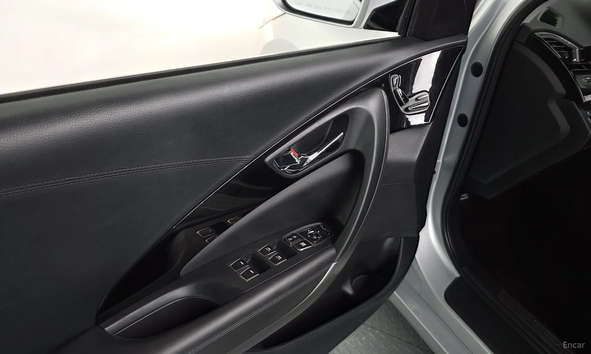 Hyundai Grandeur HG превью 14