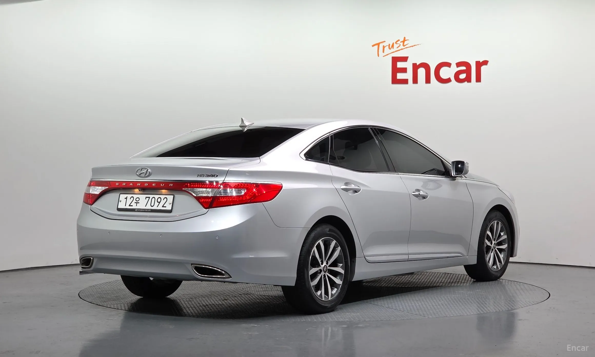 Hyundai Grandeur HG превью 2