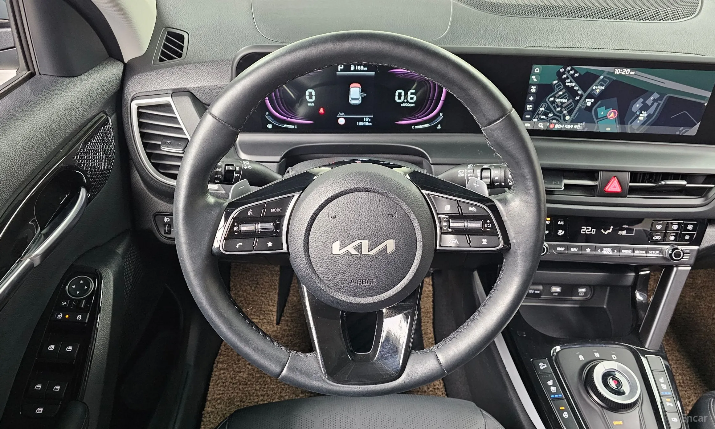 Kia Seltos превью 13