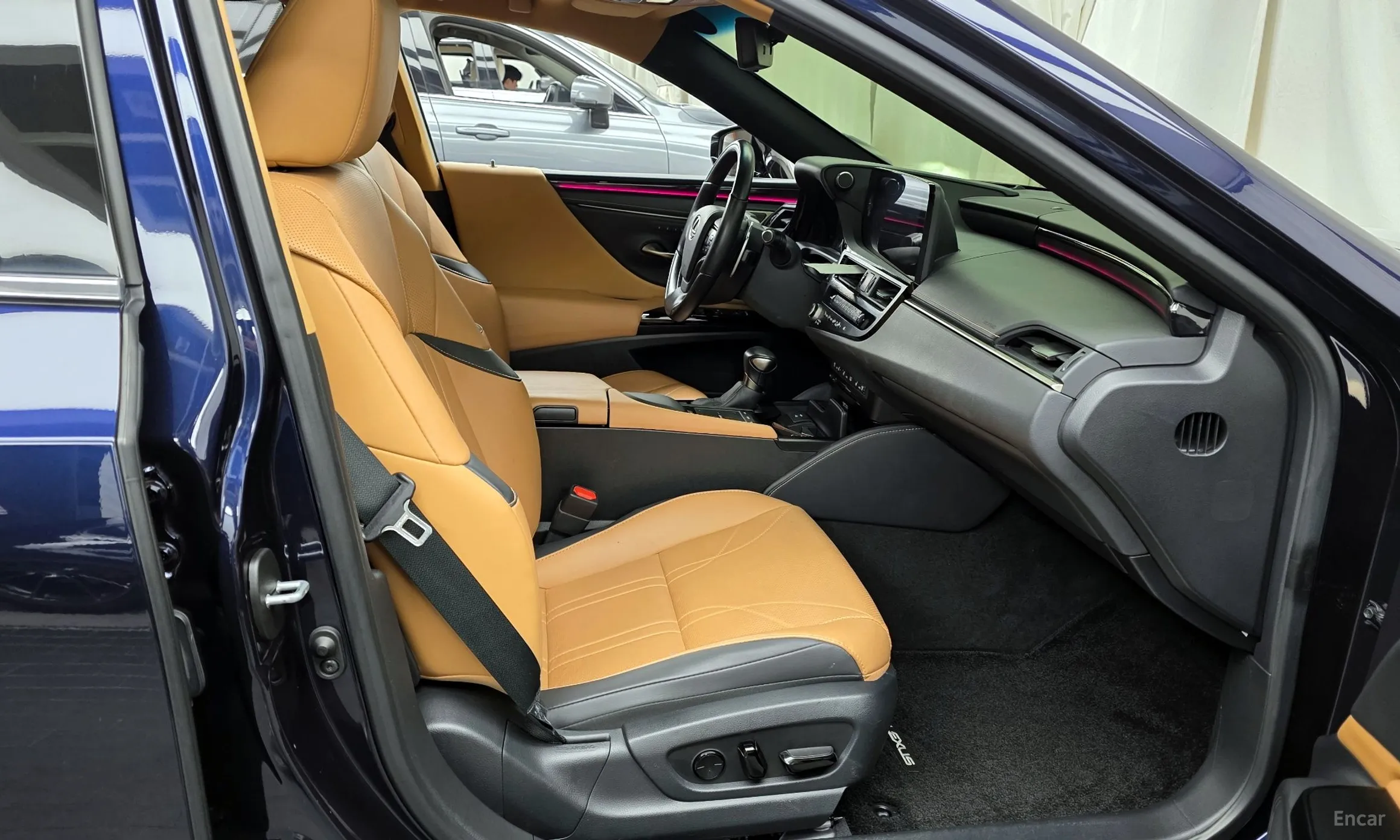 Lexus ES300h 7th Generation превью 11