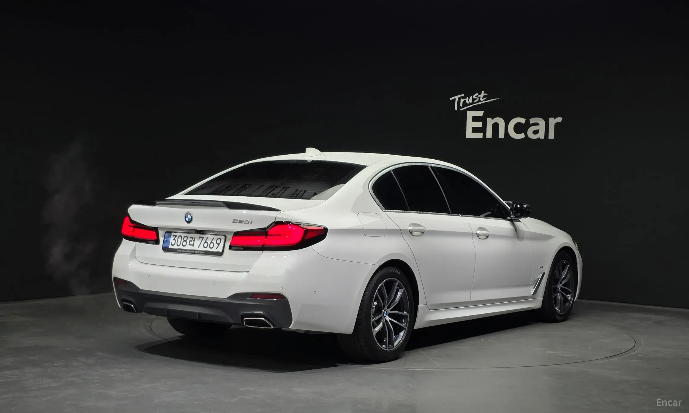 BMW 5 Series (G30)