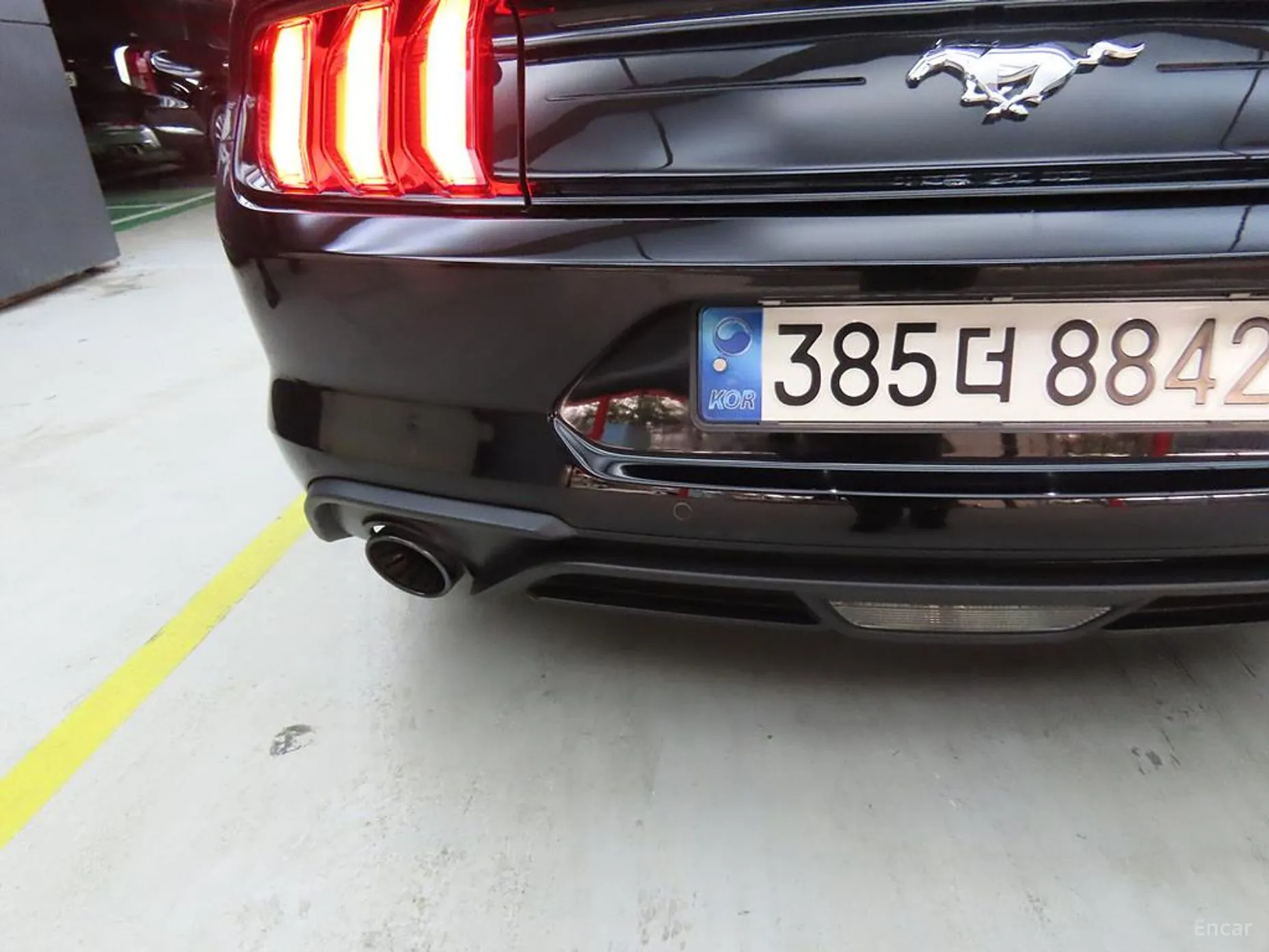 Ford Mustang превью 17