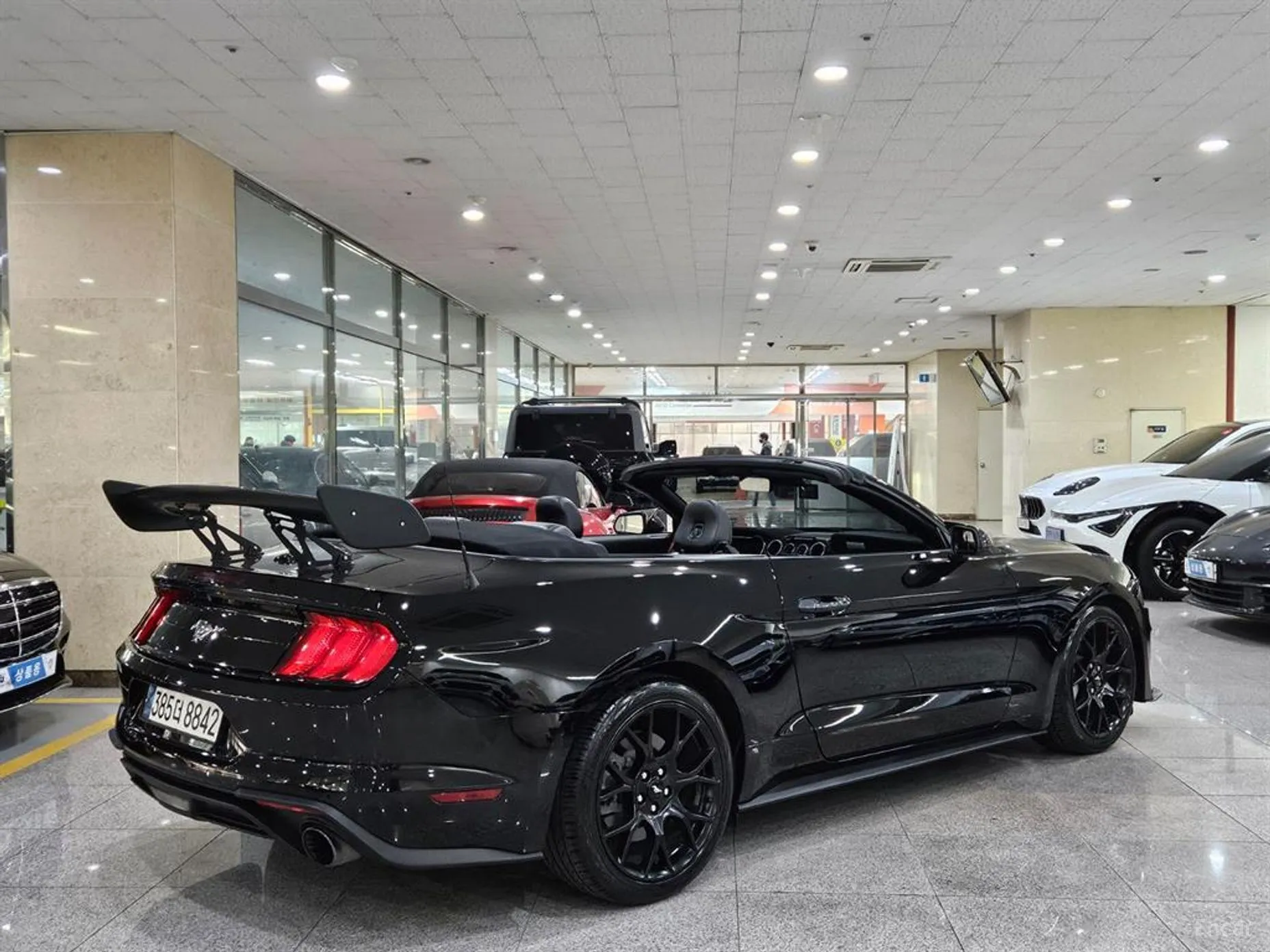 Ford Mustang превью 3