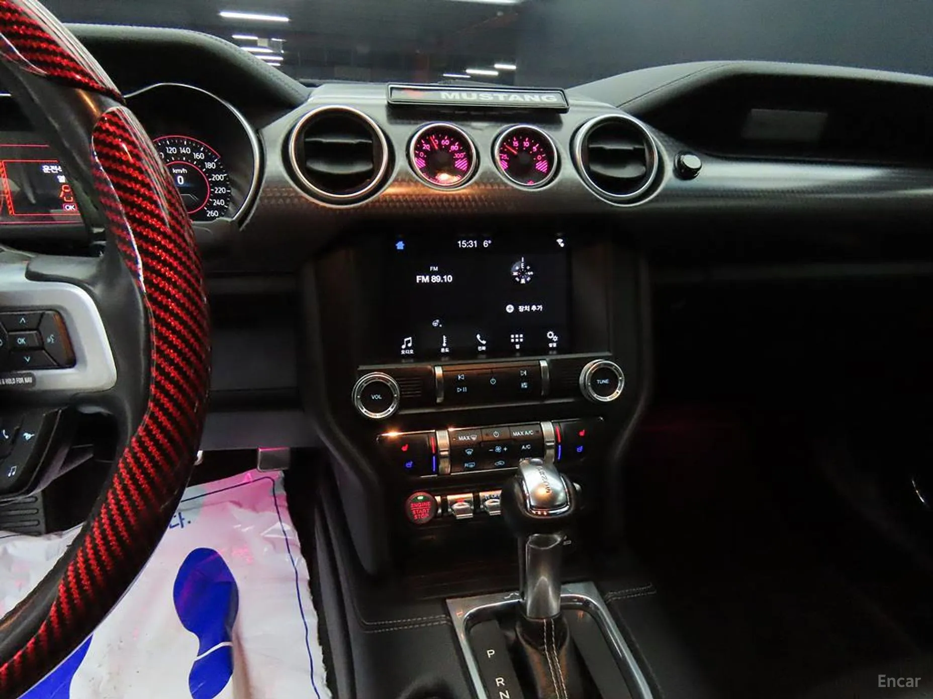Ford Mustang превью 9