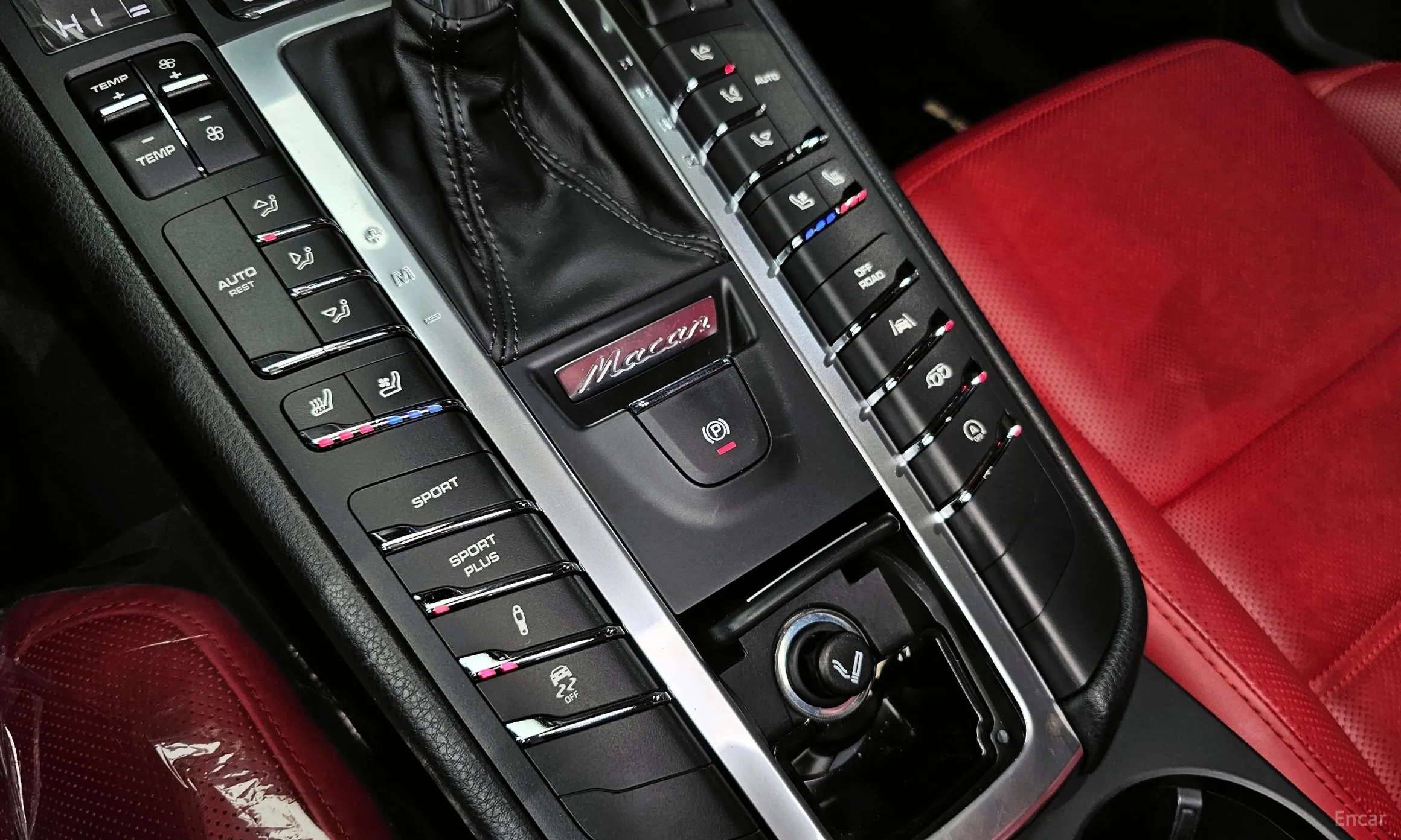 Porsche Macan превью 17
