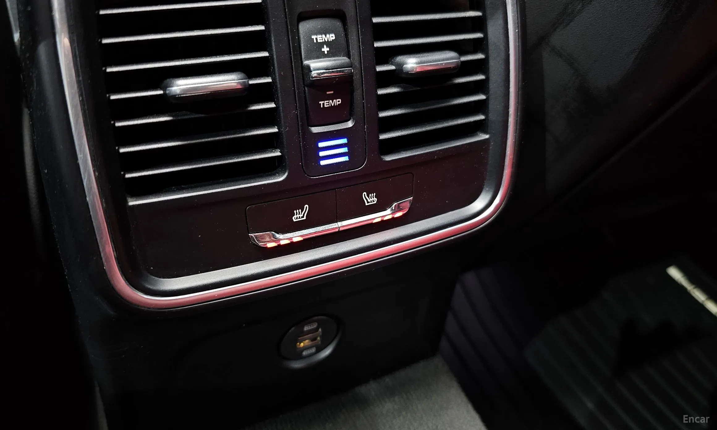 Porsche Macan превью 18