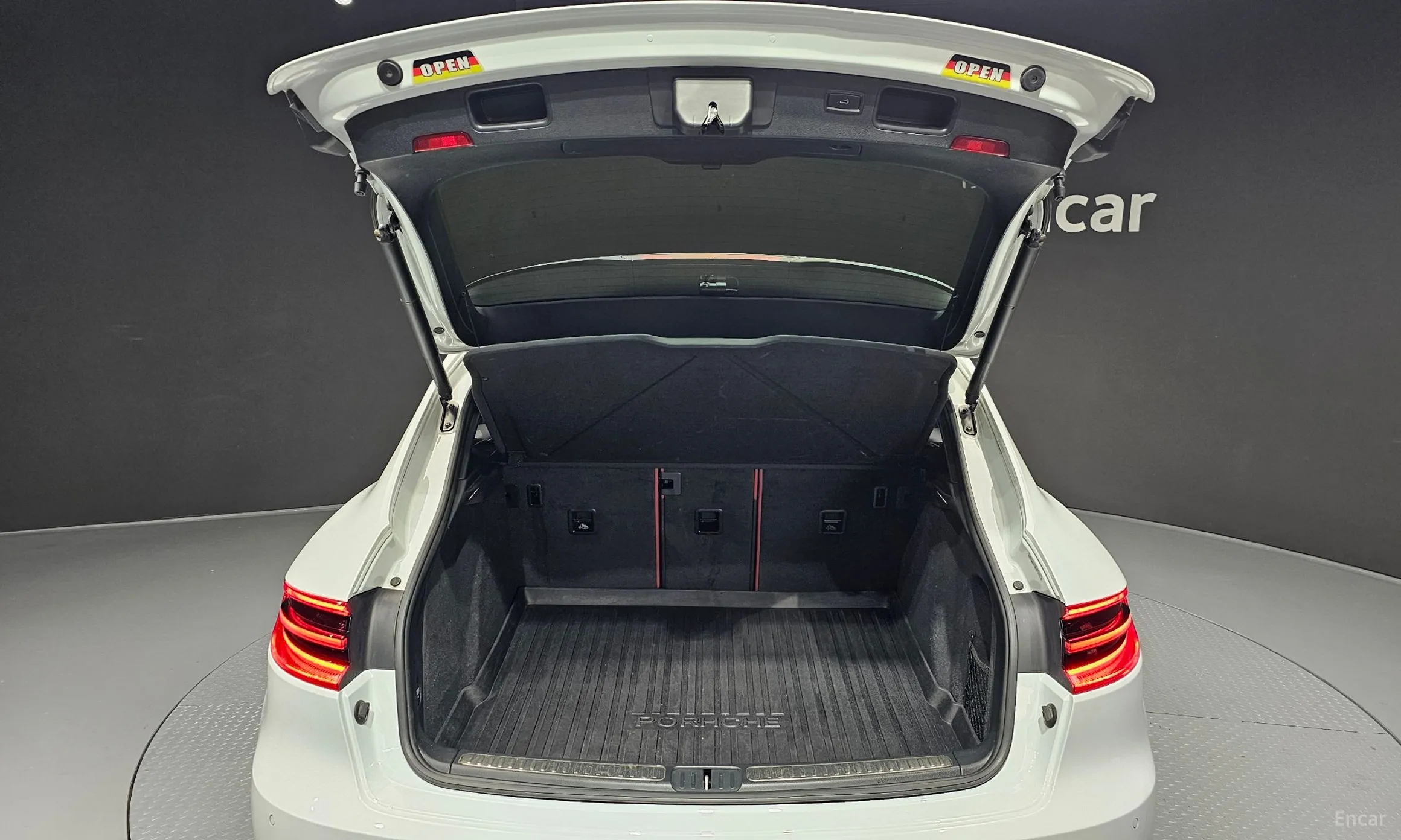 Porsche Macan превью 20