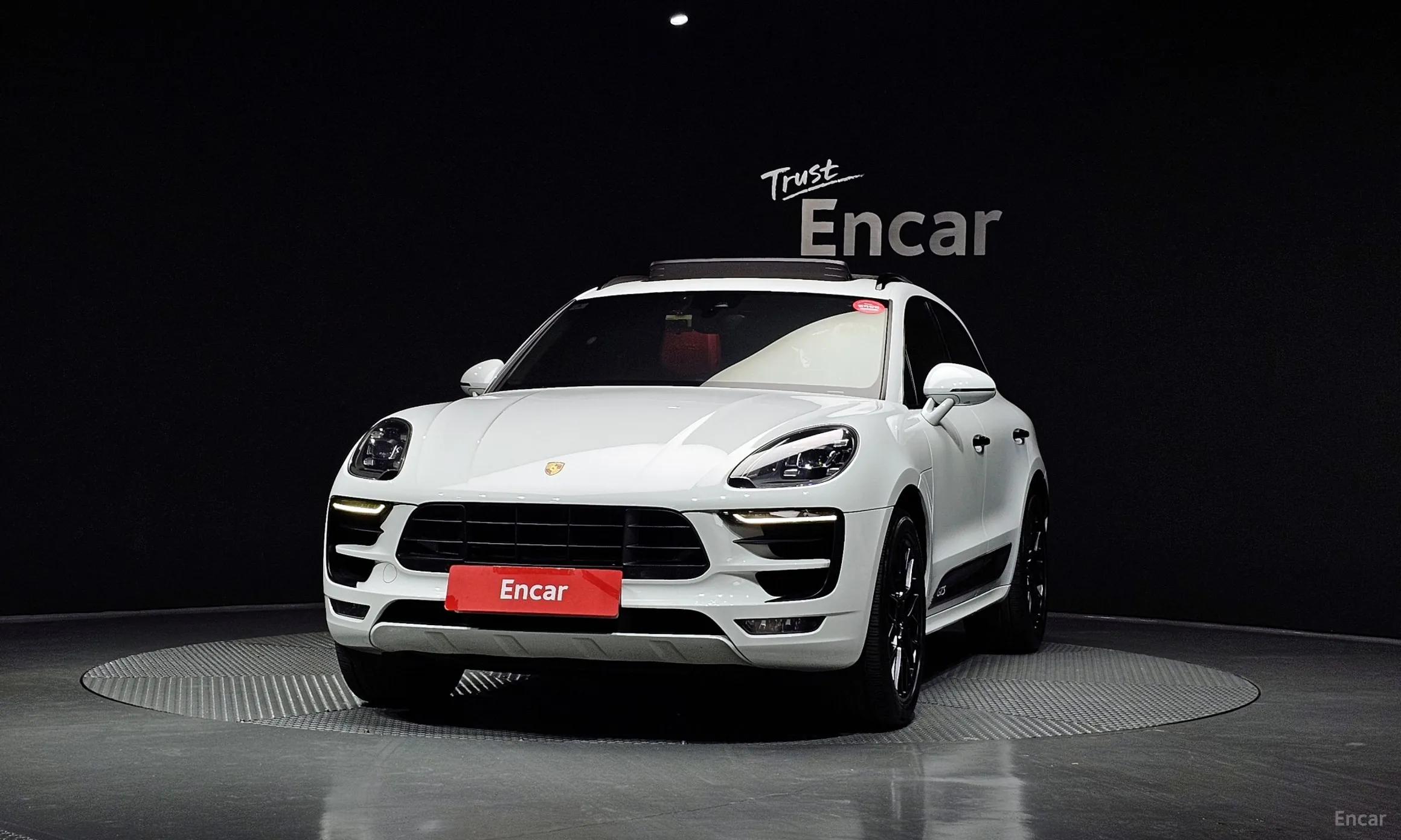 Porsche Macan превью 3