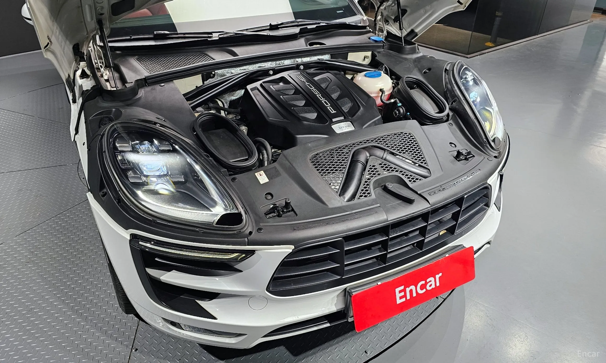 Porsche Macan превью 6