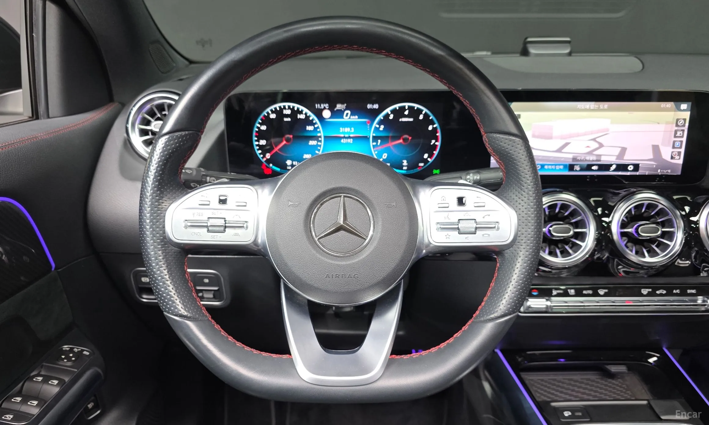 Mercedes Benz GLA-Class H247 превью 15
