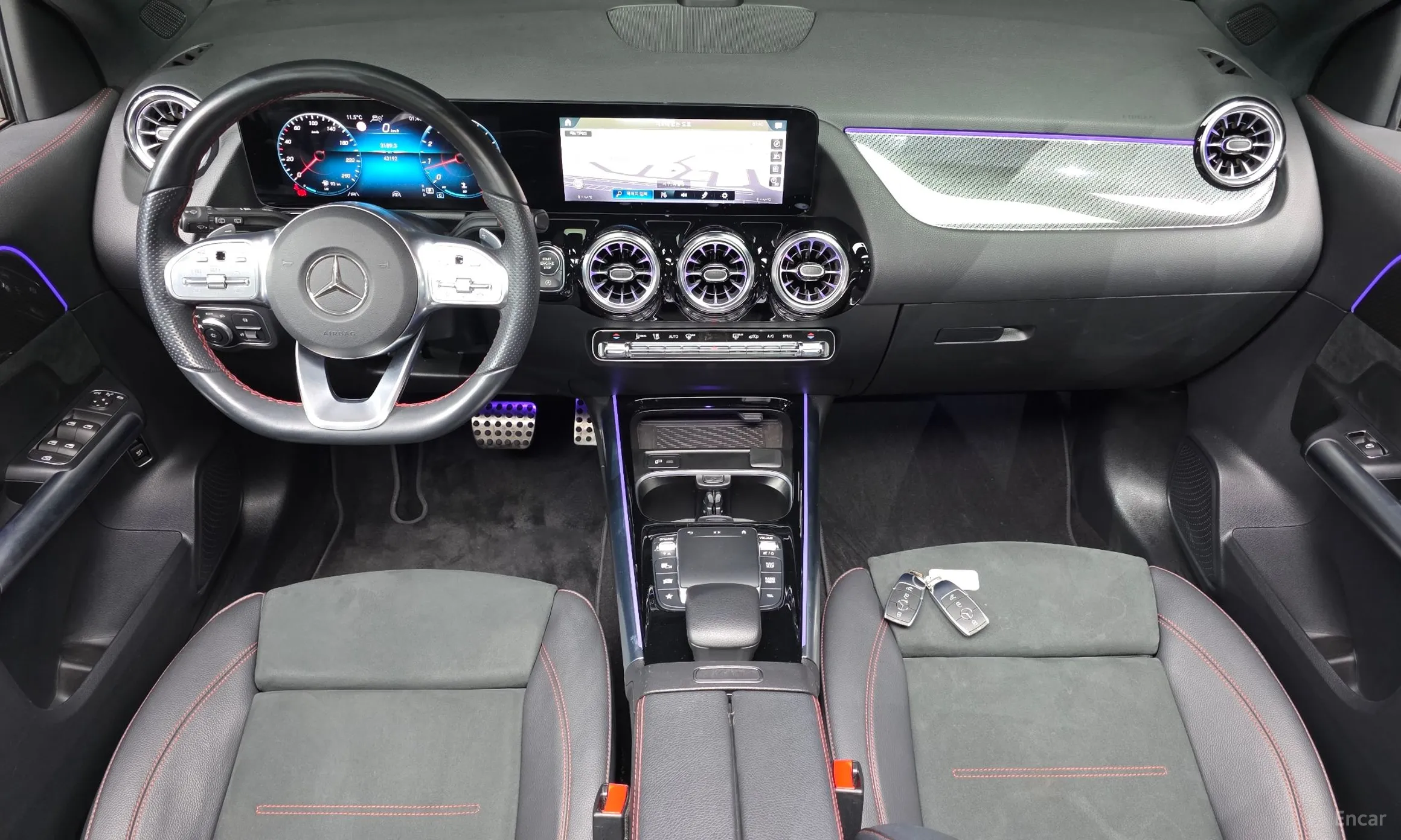 Mercedes Benz GLA-Class H247 превью 7