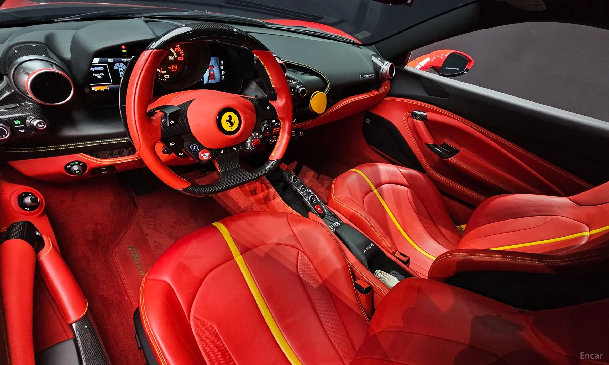 Ferrari F8 Tributo превью 7