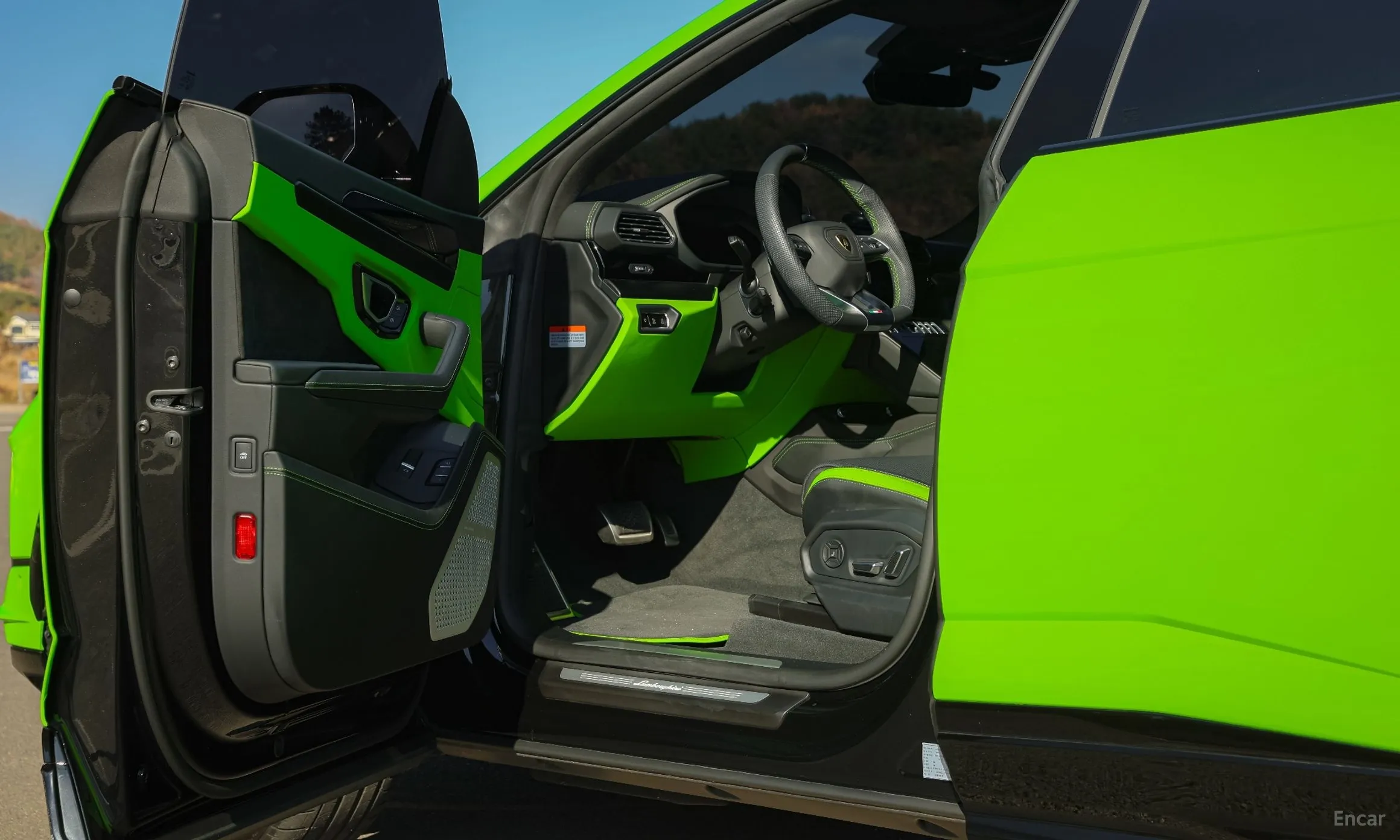Lamborghini Urus превью 11