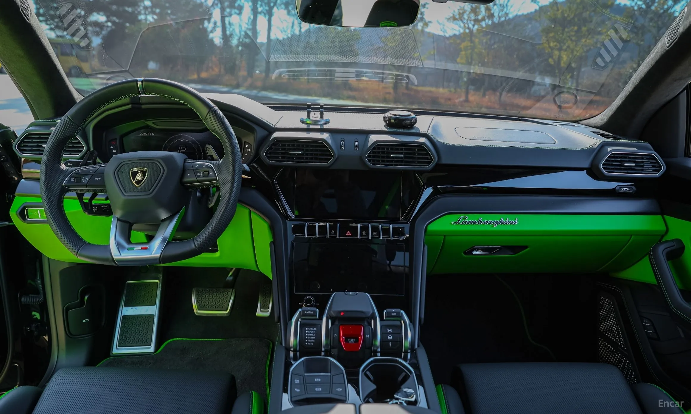 Lamborghini Urus превью 16