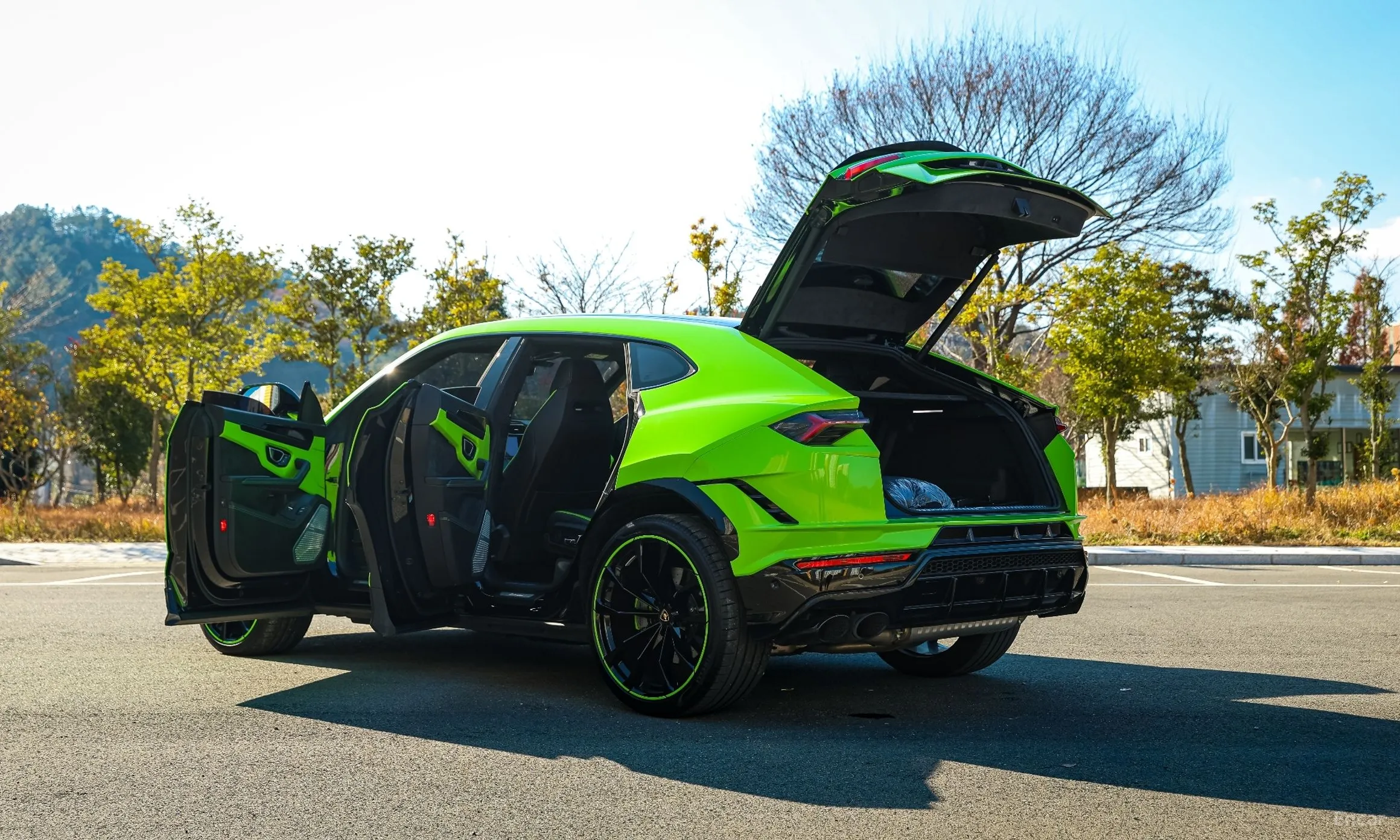 Lamborghini Urus превью 3