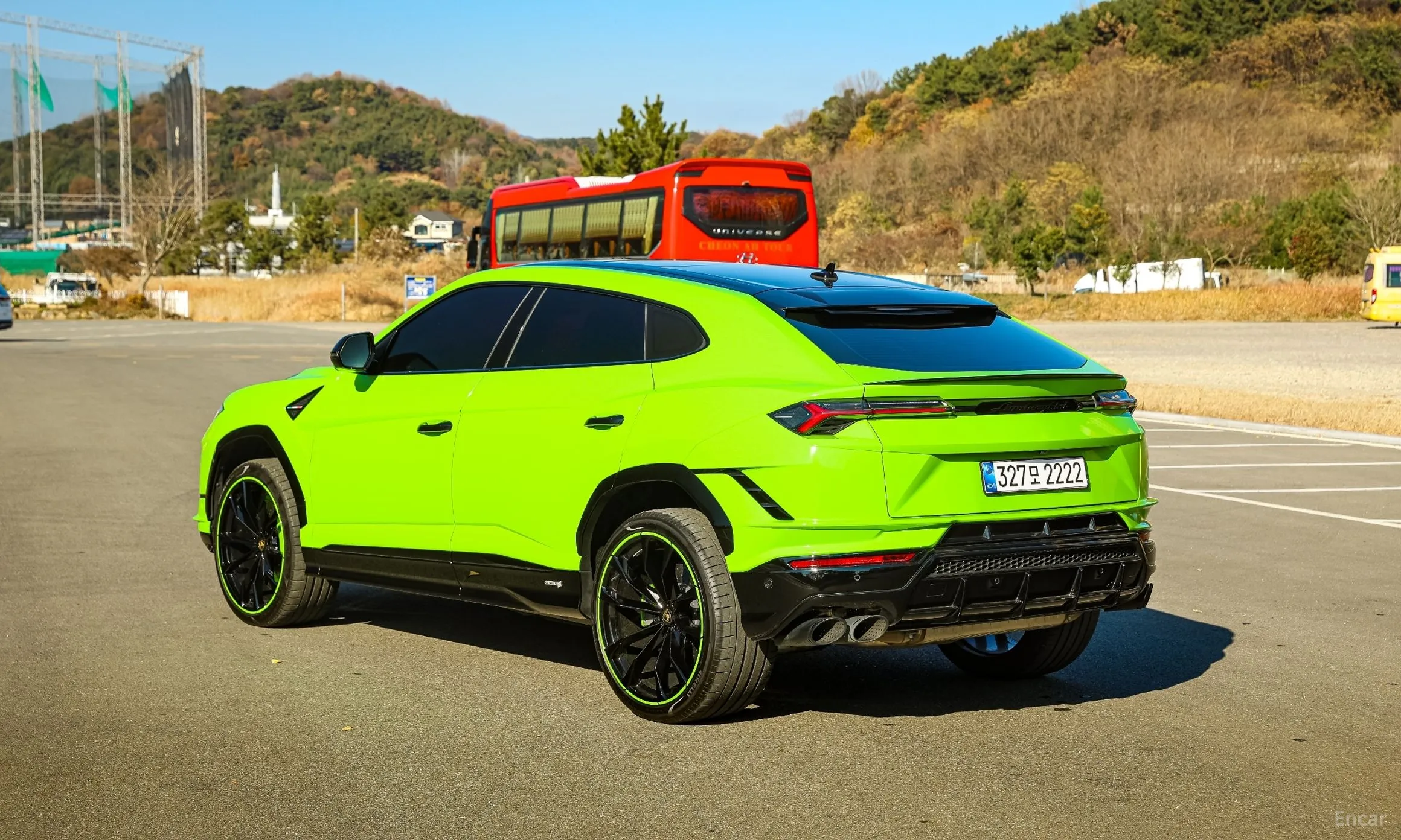Lamborghini Urus превью 9