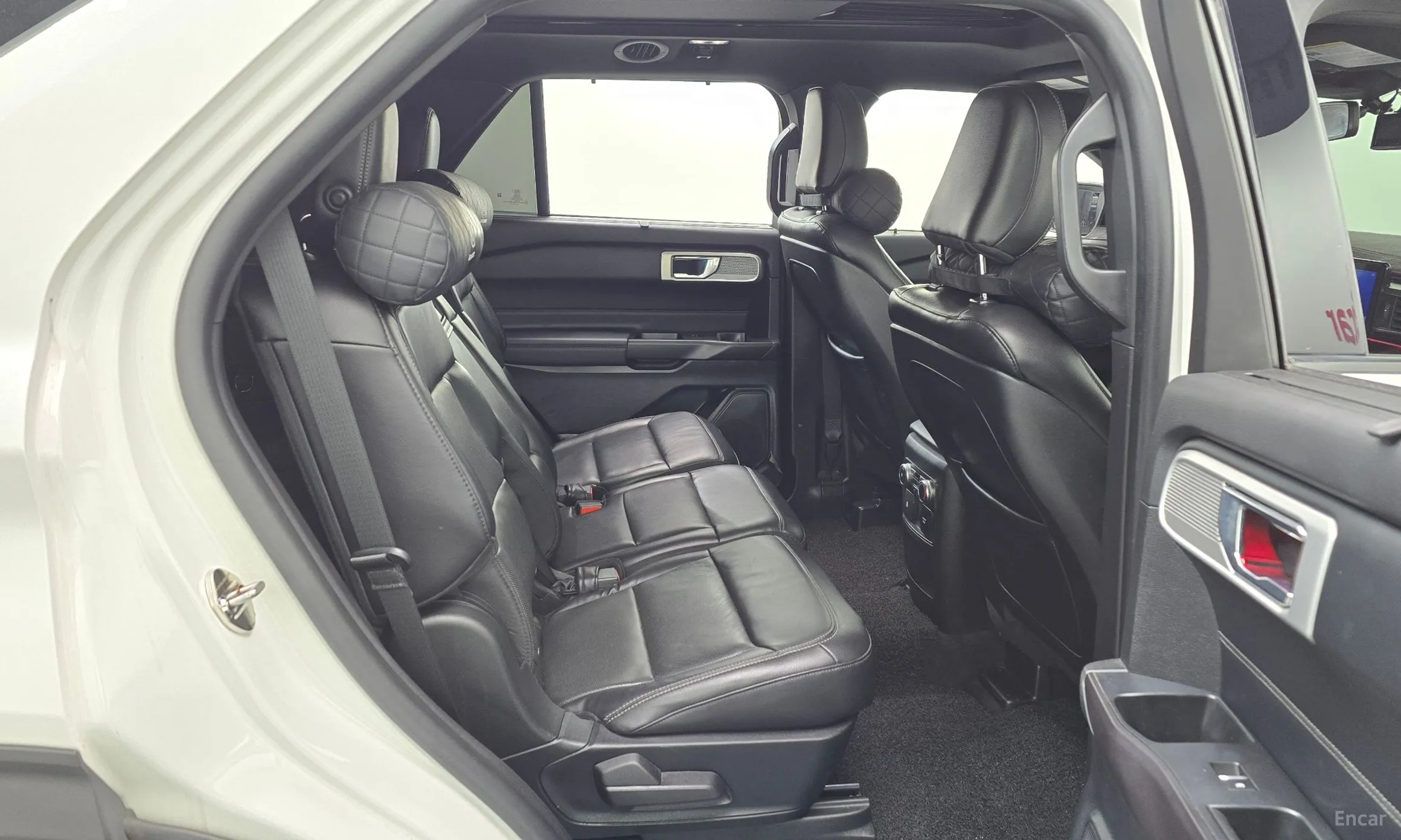 Ford Explorer 6th Generation превью 12