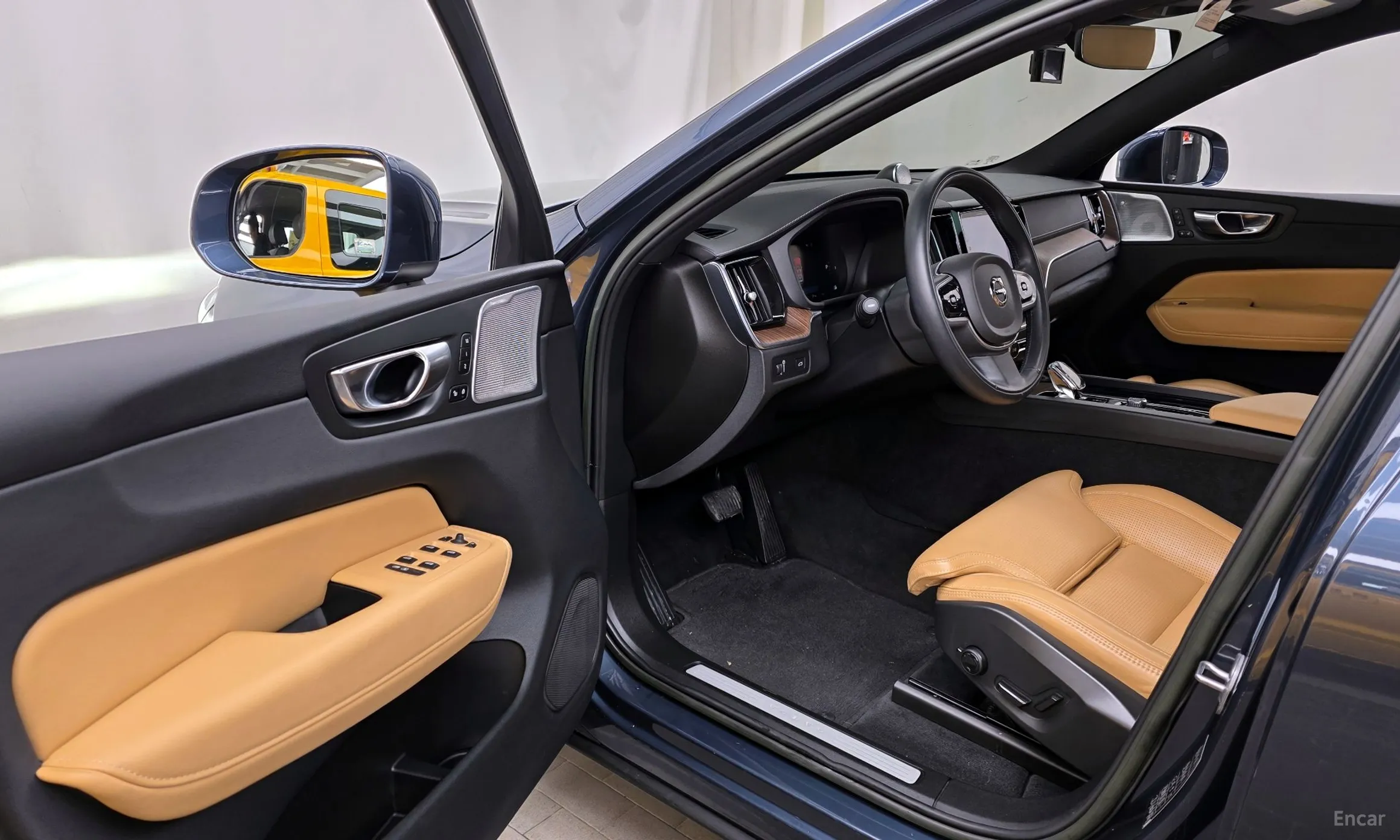 Volvo XC60 Gen 2 превью 10
