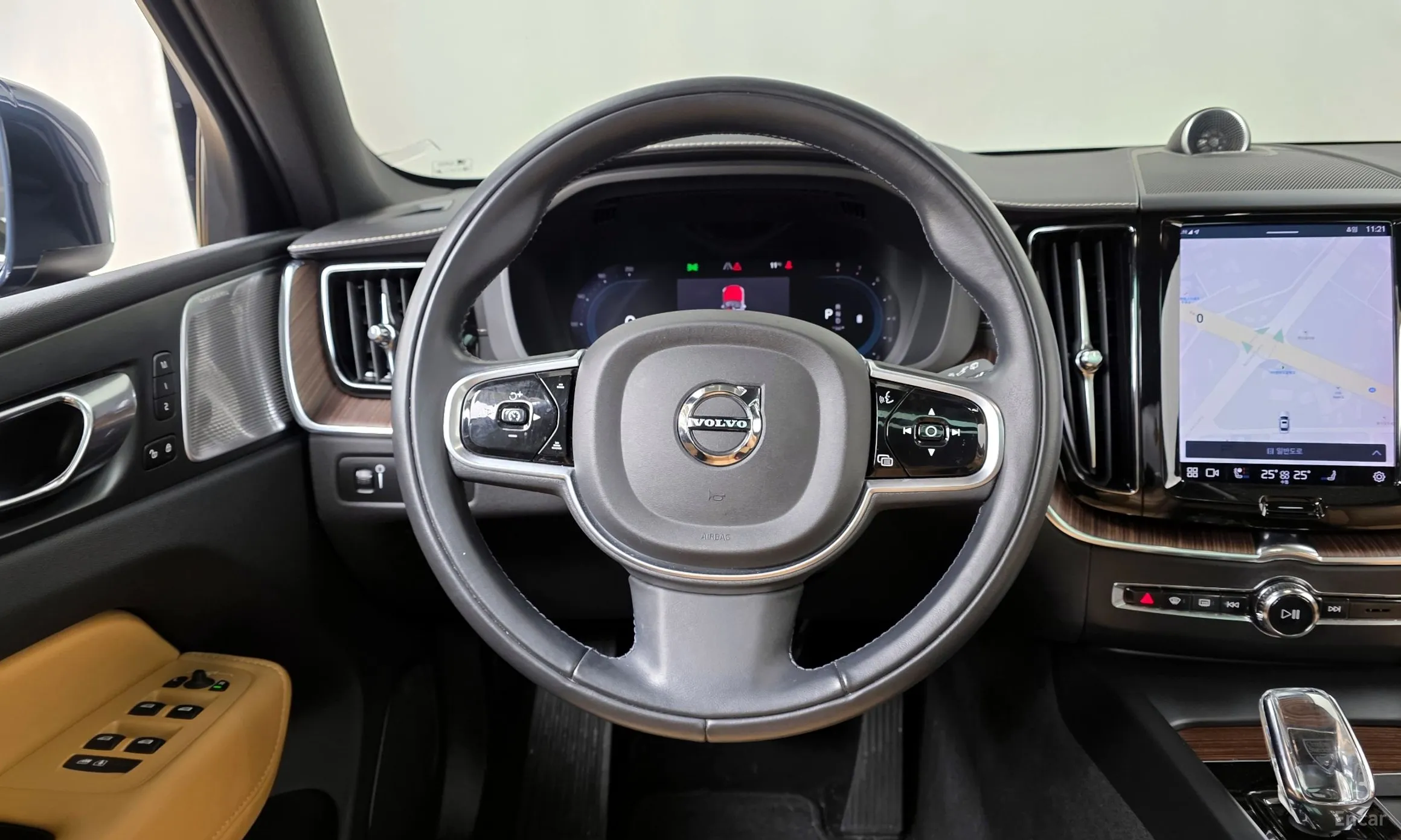 Volvo XC60 Gen 2 превью 13