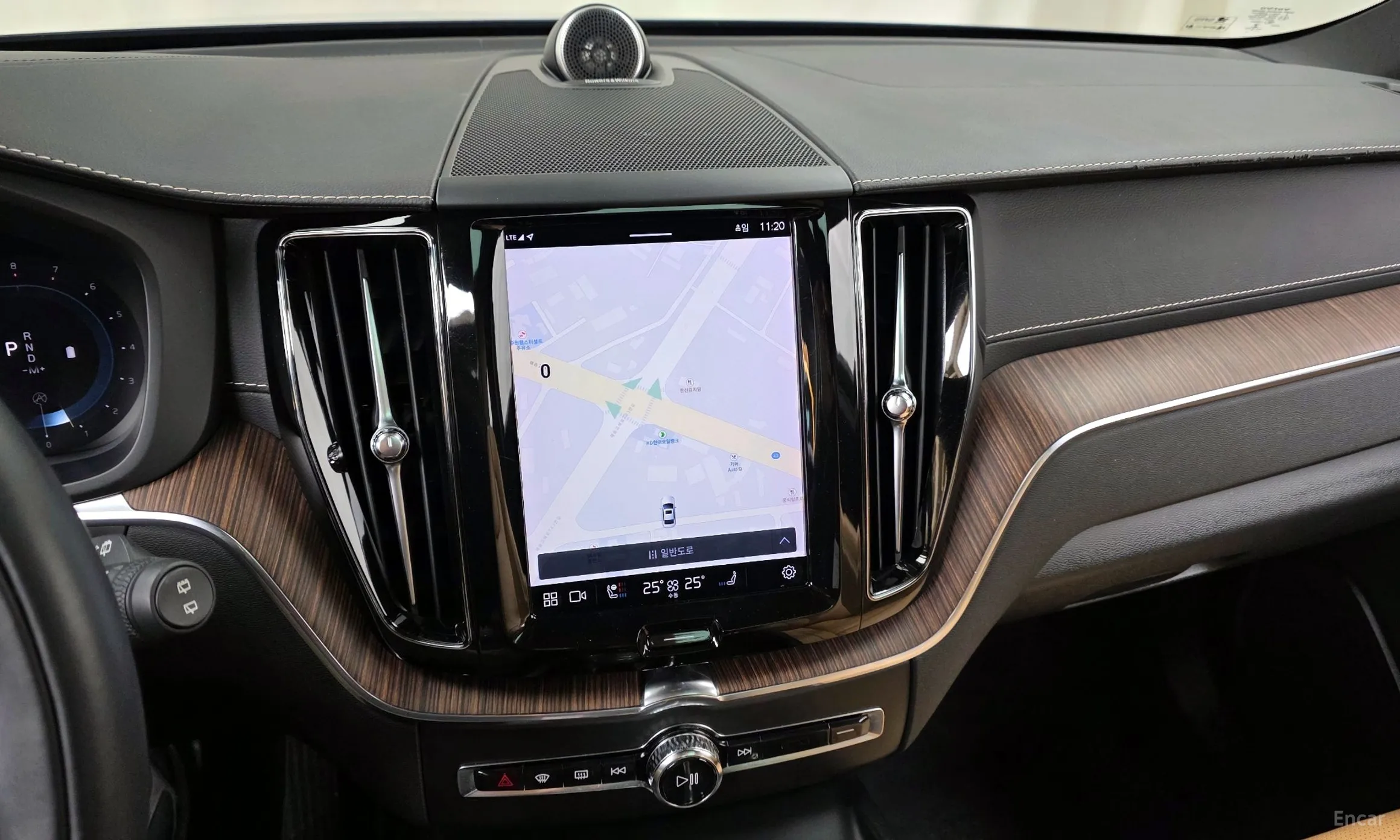 Volvo XC60 Gen 2 превью 14