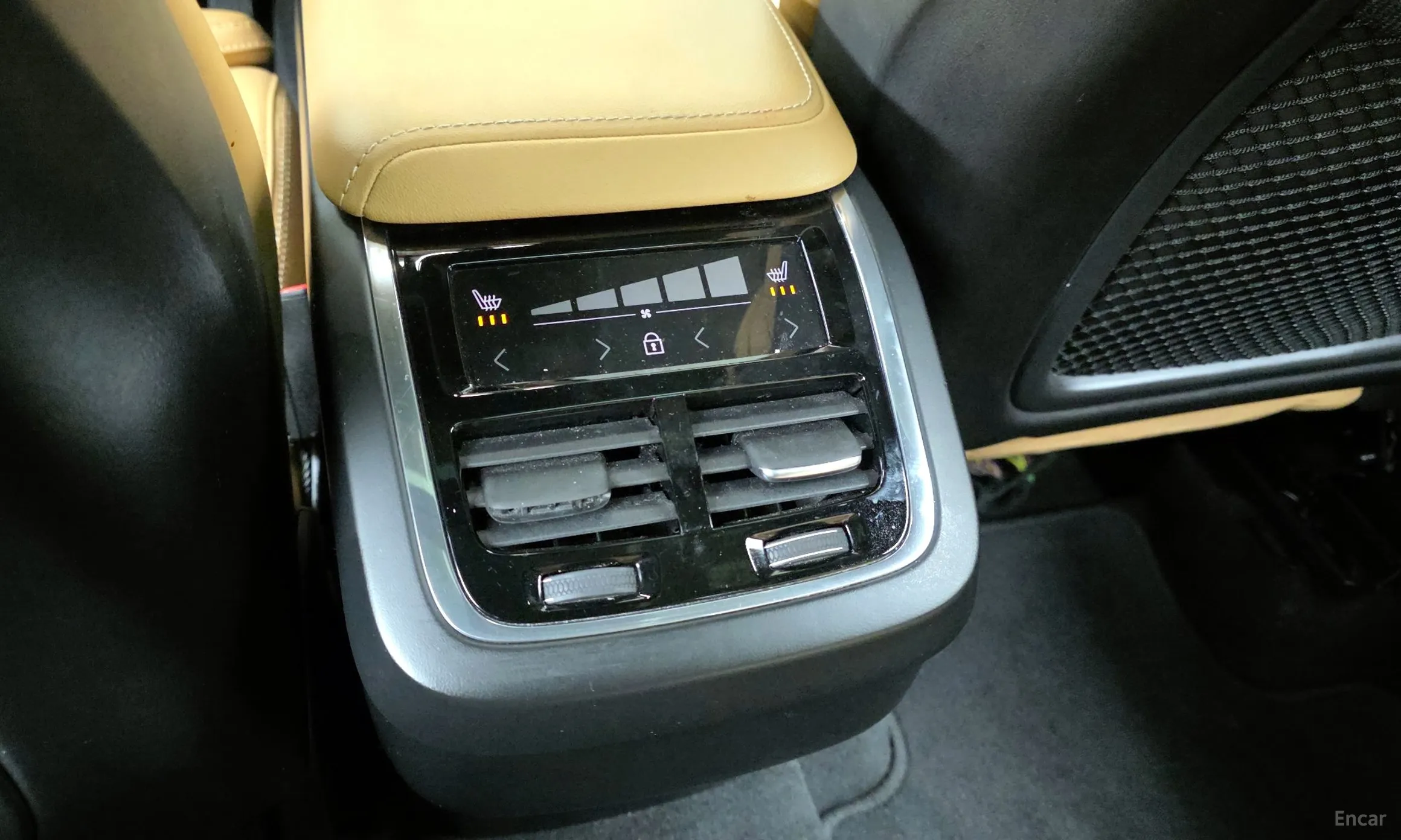 Volvo XC60 Gen 2 превью 18