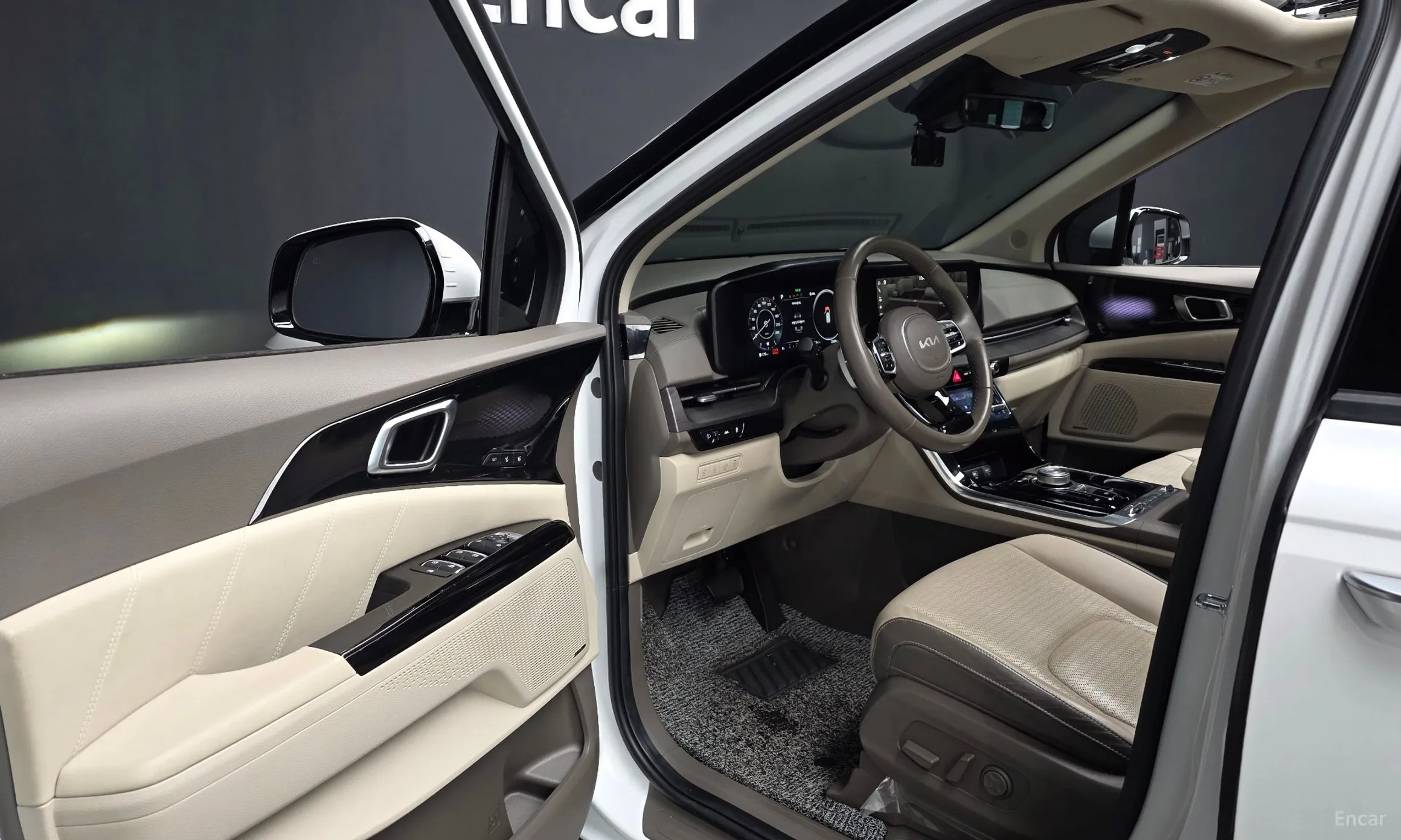Kia Carnival Gen 4 превью 12