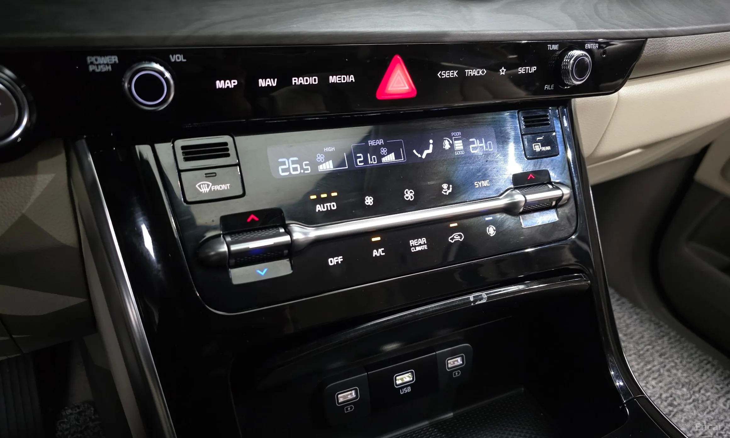 Kia Carnival Gen 4 превью 16