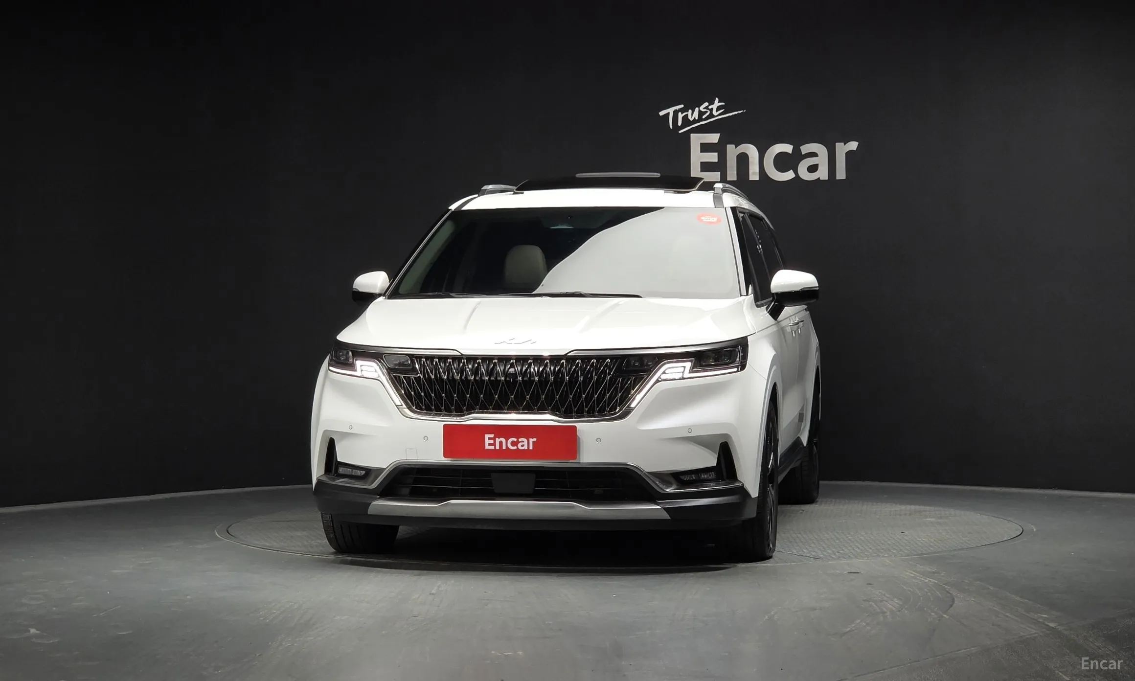Kia Carnival Gen 4 превью 3