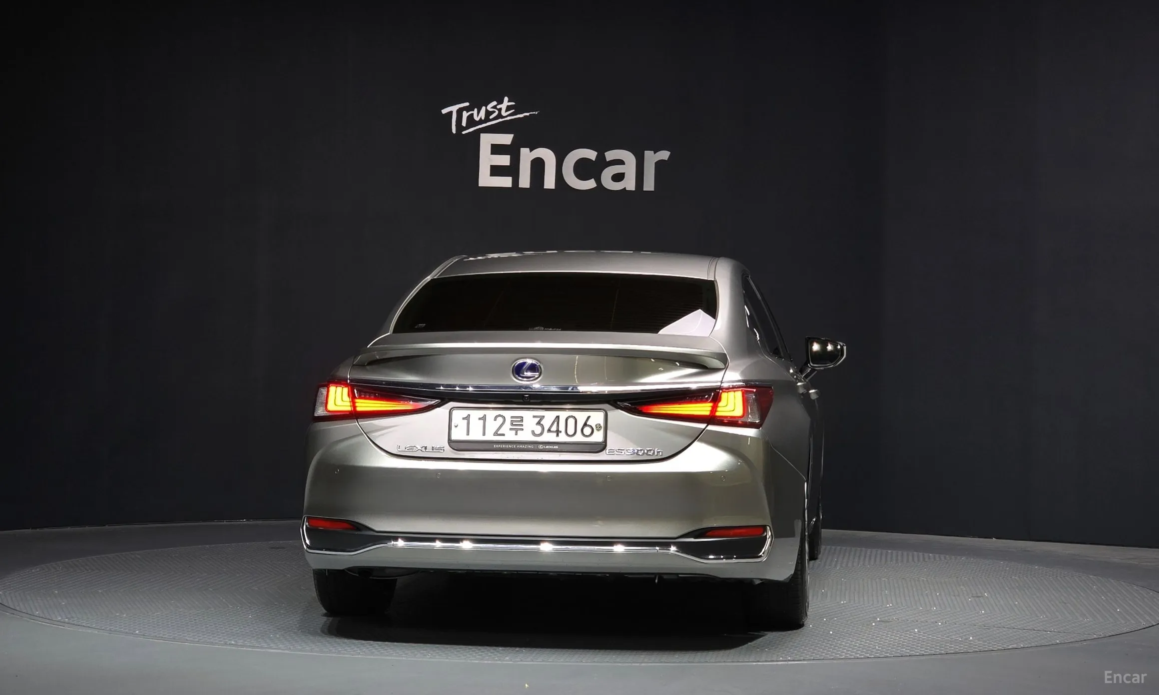 Lexus ES300h 7th Generation превью 4