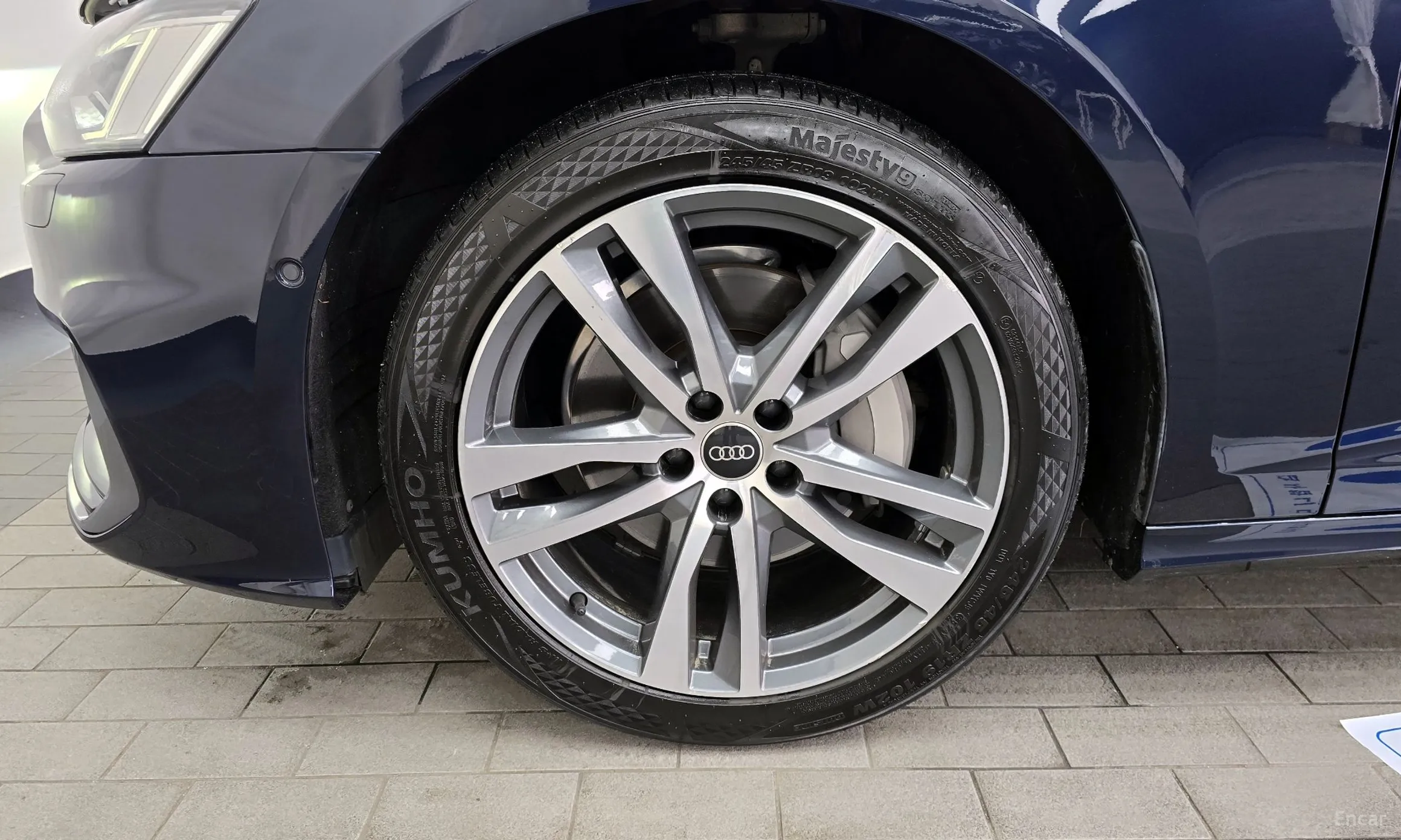Audi A6 (C8) превью 5