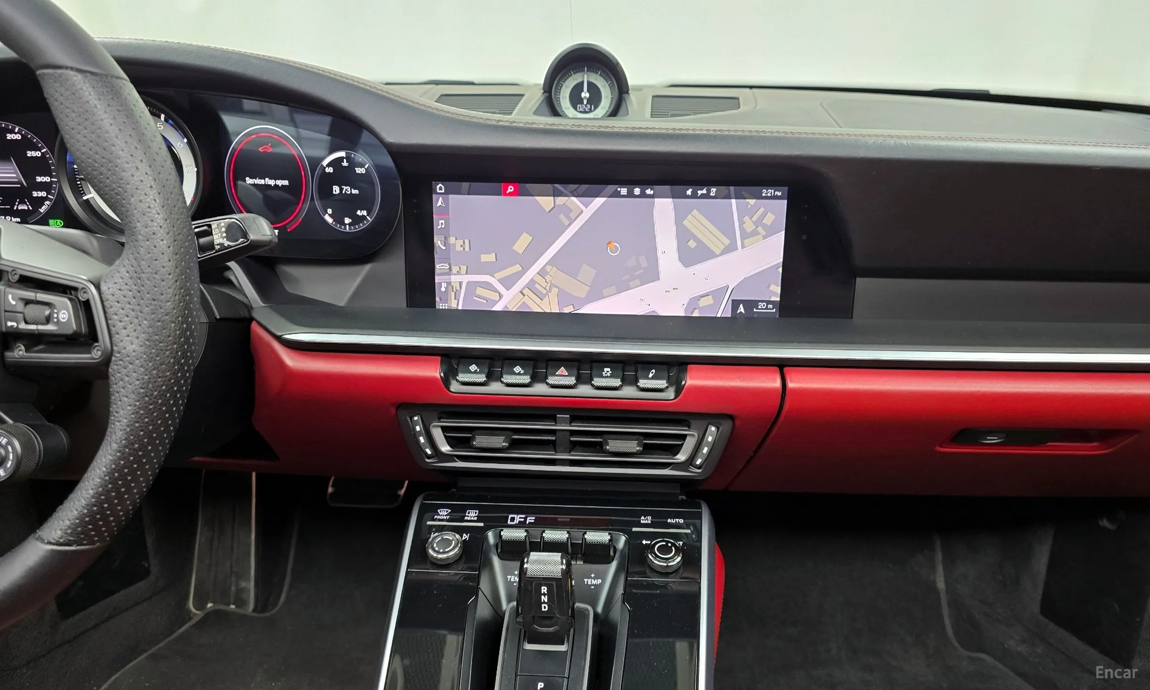Porsche 911 (992) превью 14