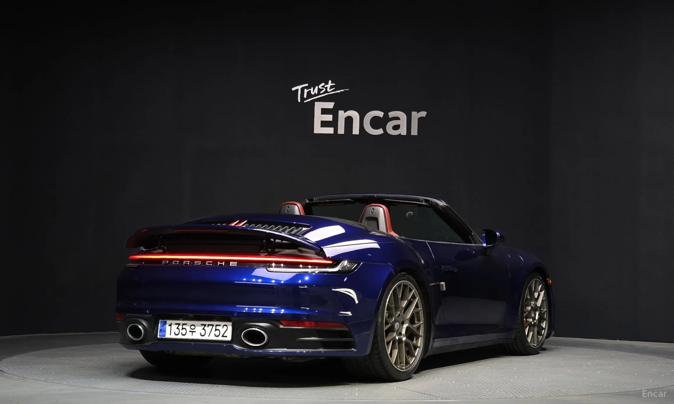 Porsche 911 (992) превью 2