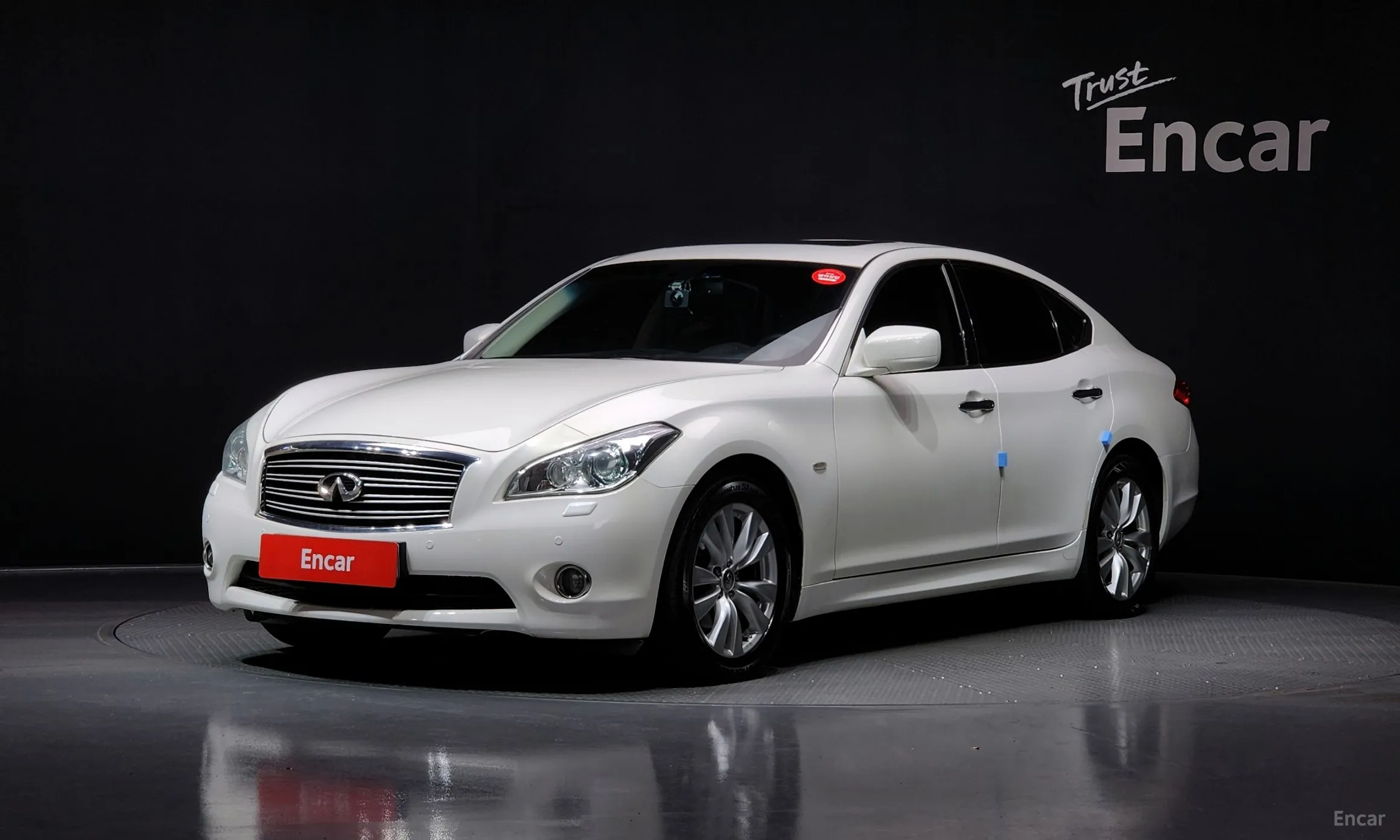 Infiniti M37