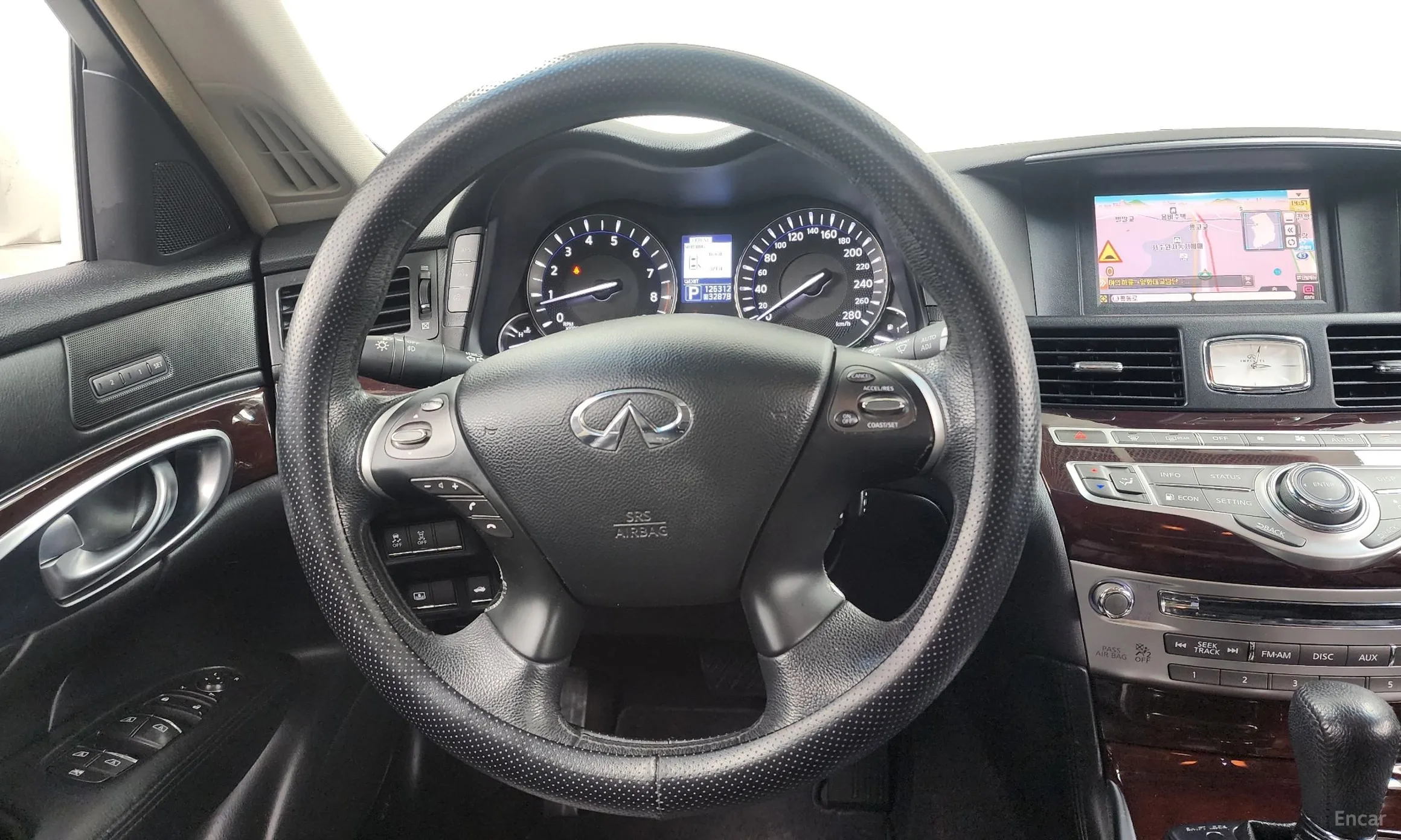 Infiniti M37 превью 13
