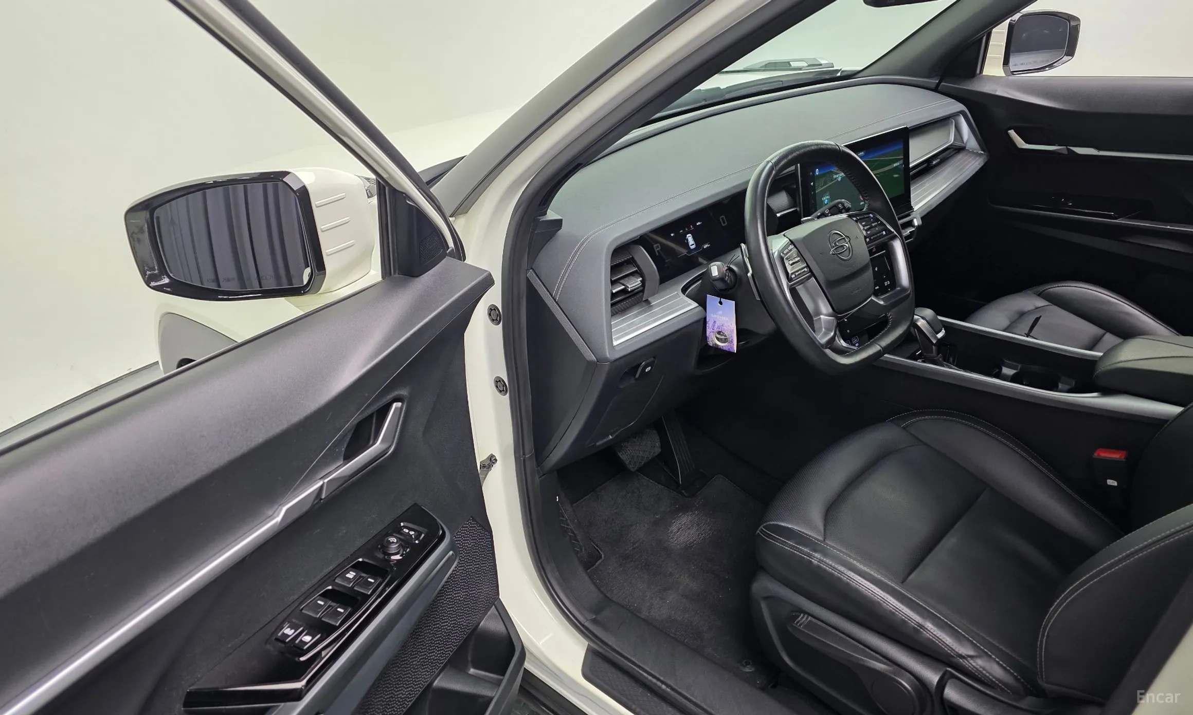 KG Mobility (SsangYong) Torres превью 11