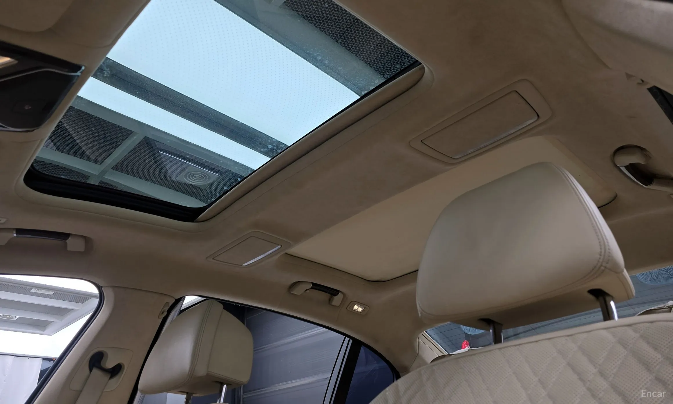 BMW 7 Series (G11) превью 18