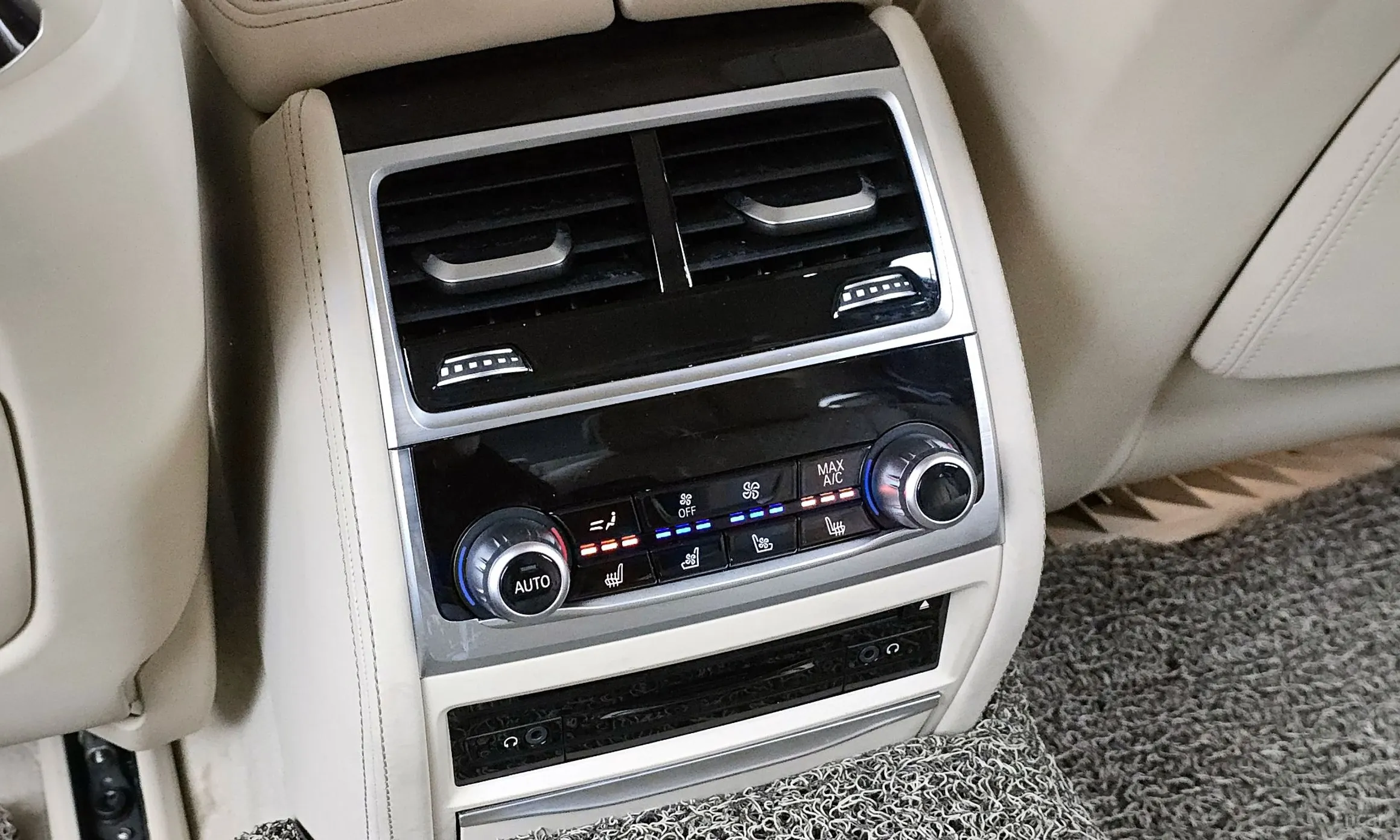 BMW 7 Series (G11) превью 19