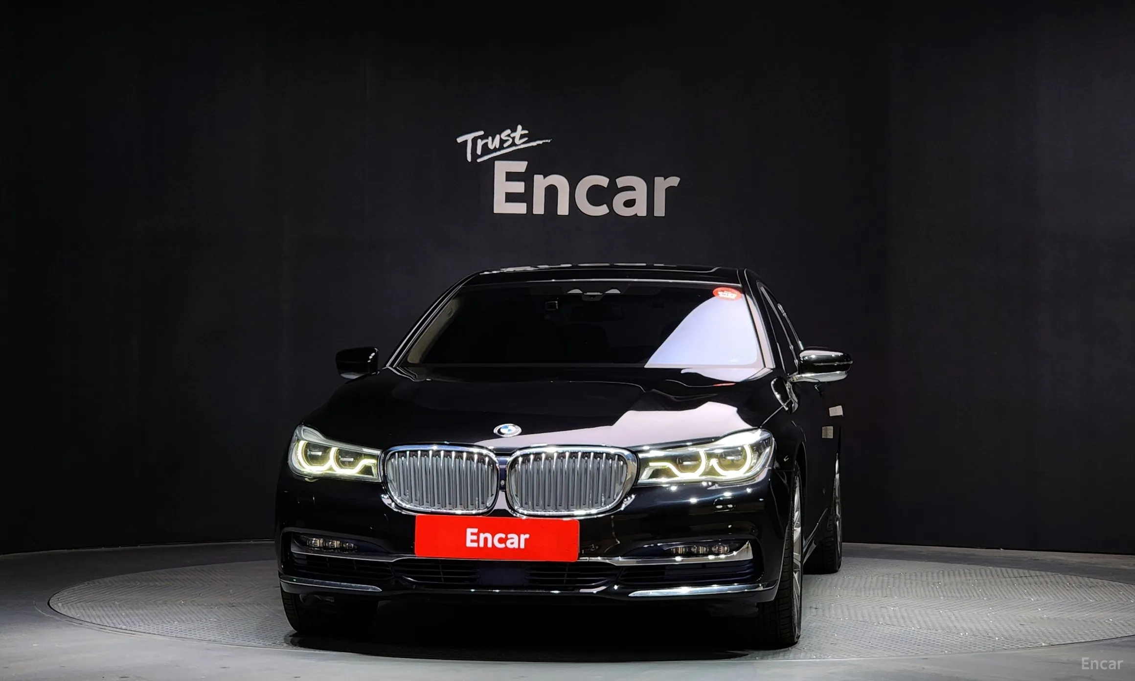 BMW 7 Series (G11) превью 3
