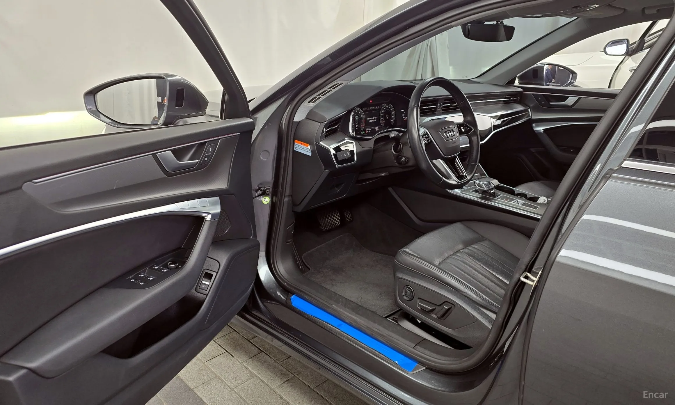 Audi A6 (C8) превью 10