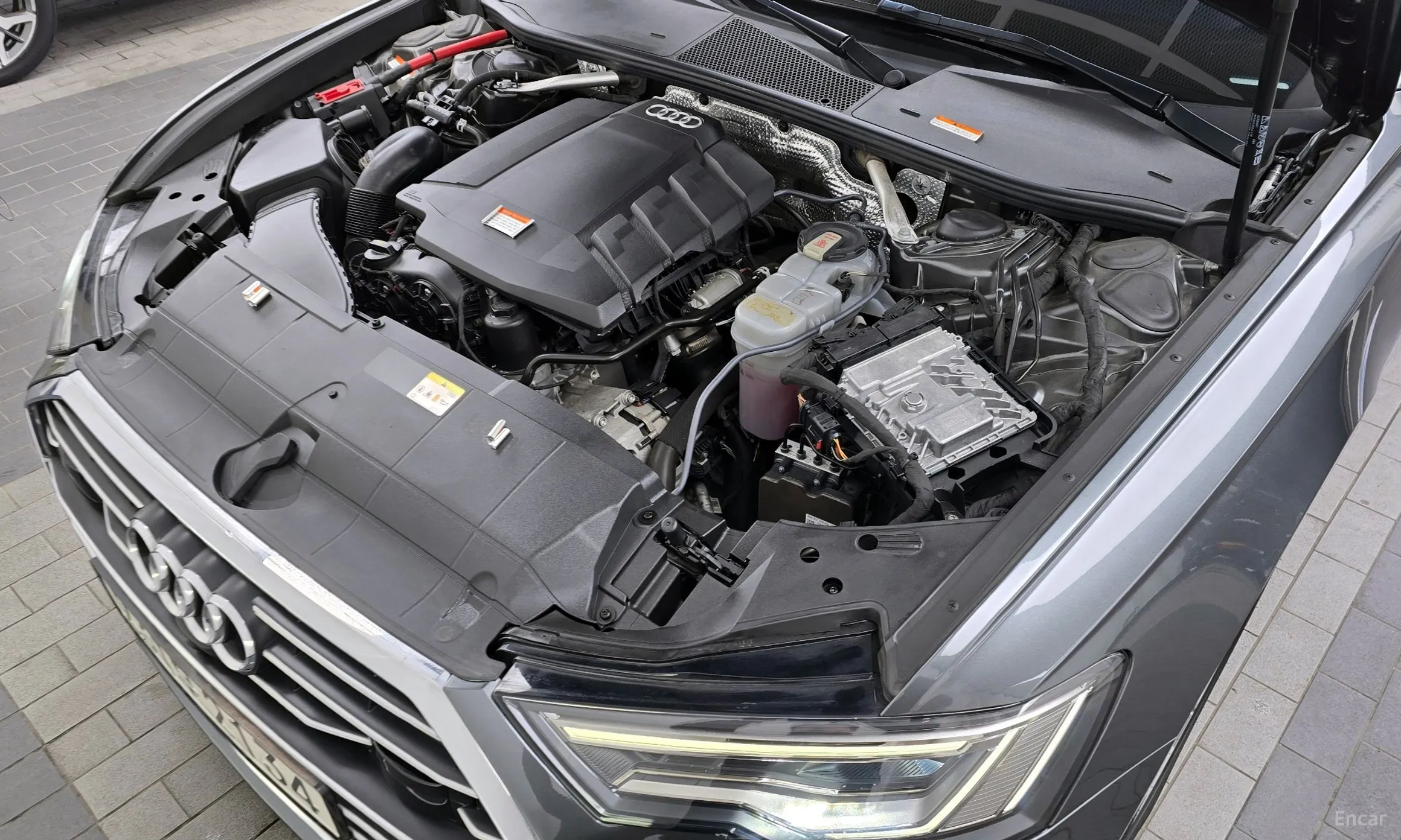 Audi A6 (C8) превью 6