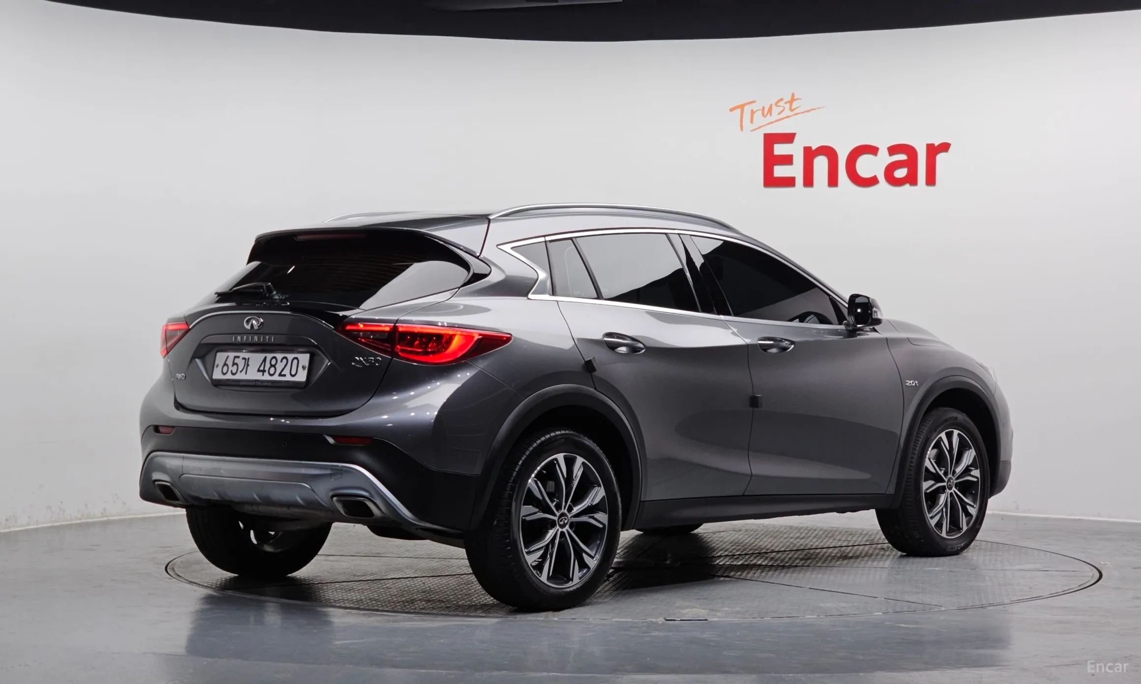 Infiniti QX30 превью 2