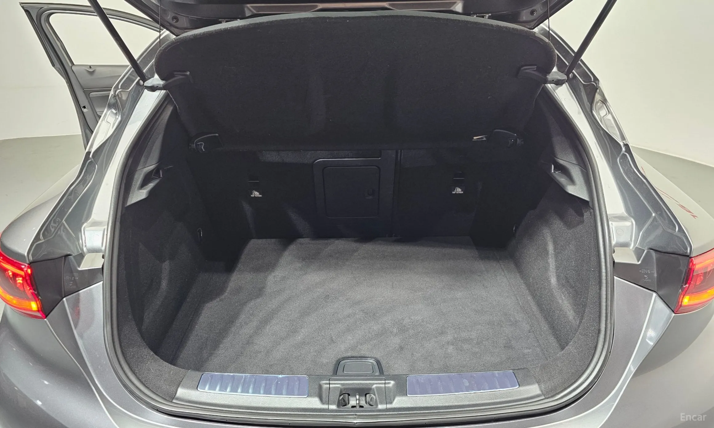 Infiniti QX30 превью 20
