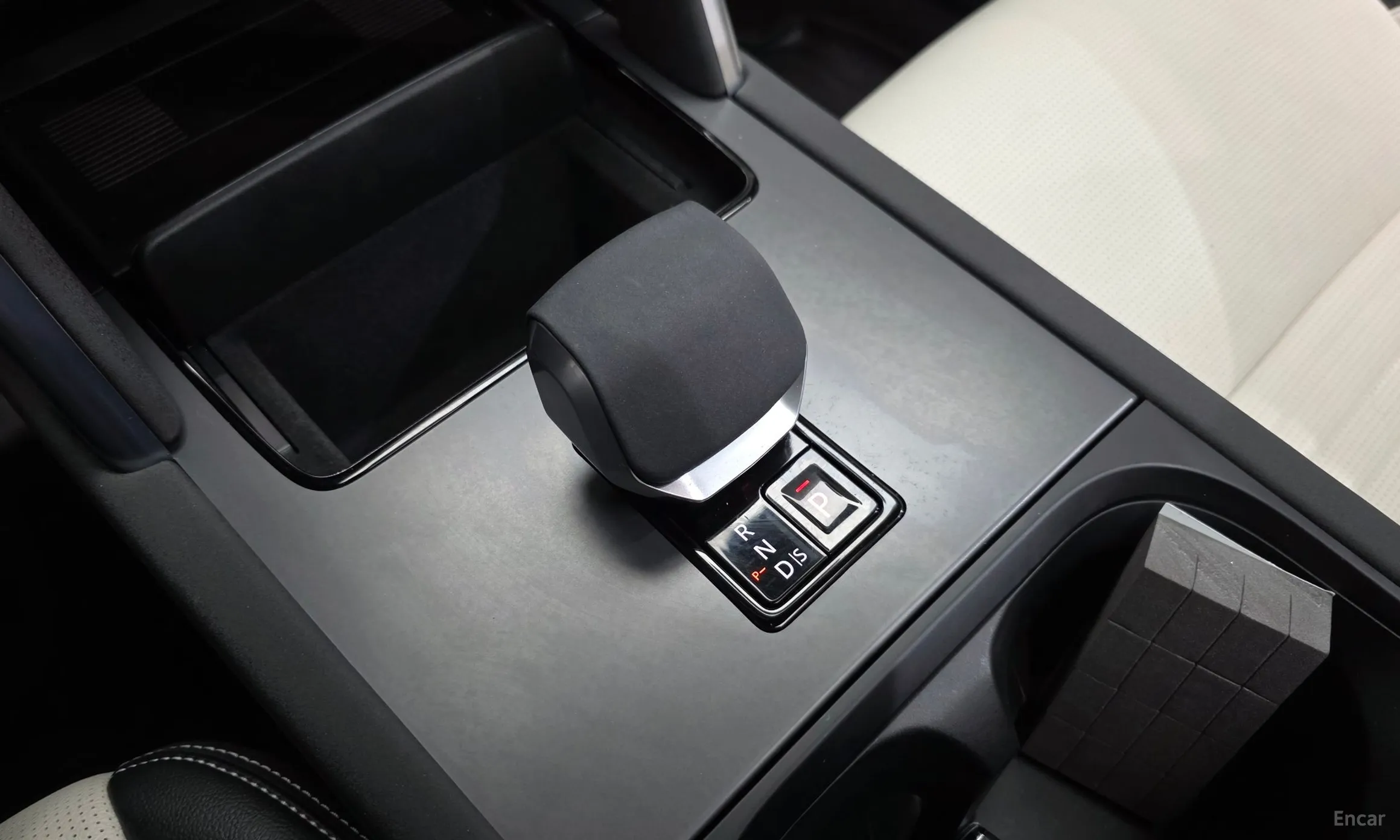 Land Rover Discovery Sports превью 9