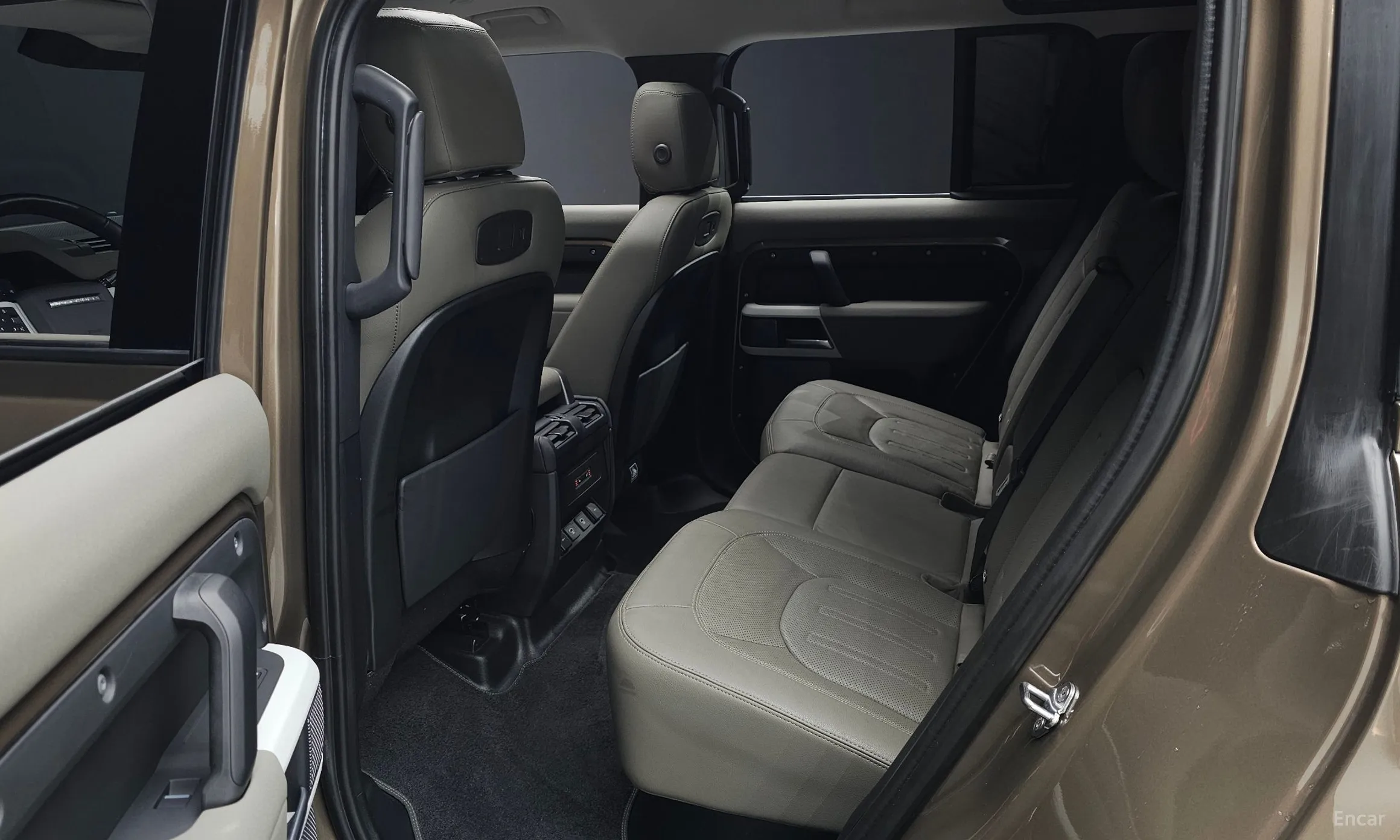 Land Rover Defender (L663) превью 12
