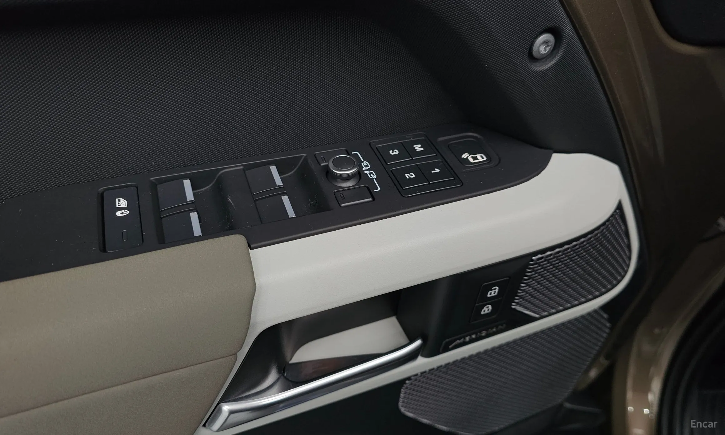 Land Rover Defender (L663) превью 17