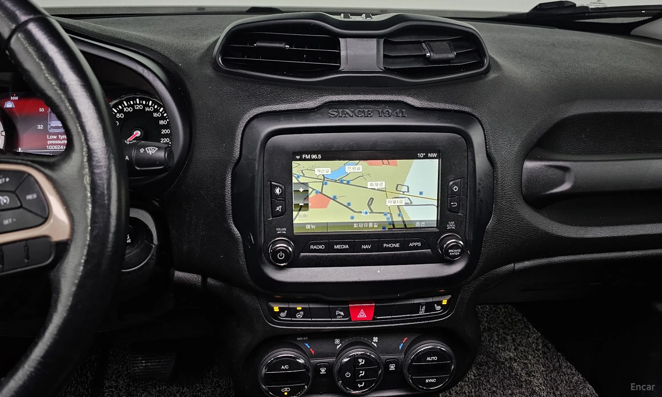 Jeep Renegade превью 14