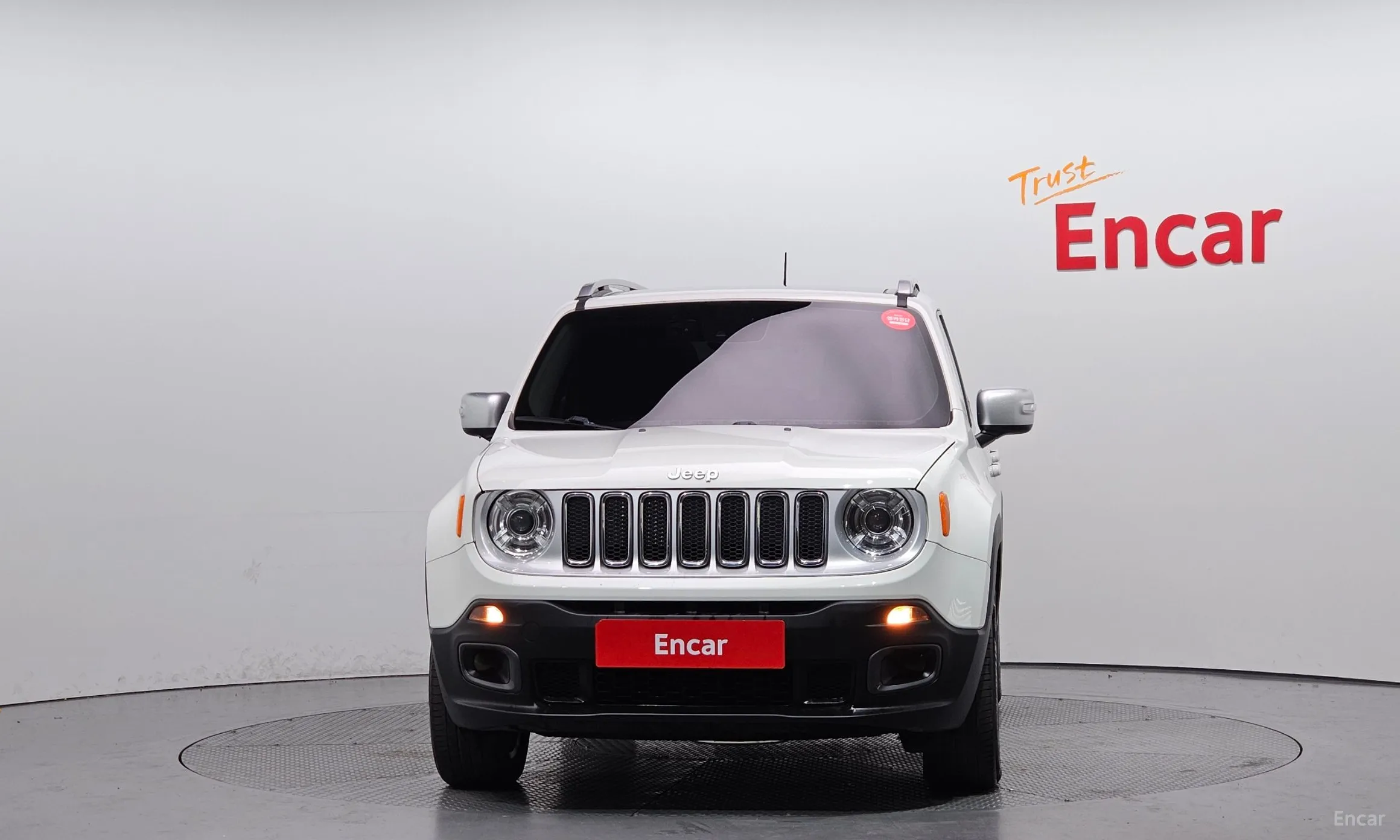 Jeep Renegade превью 3